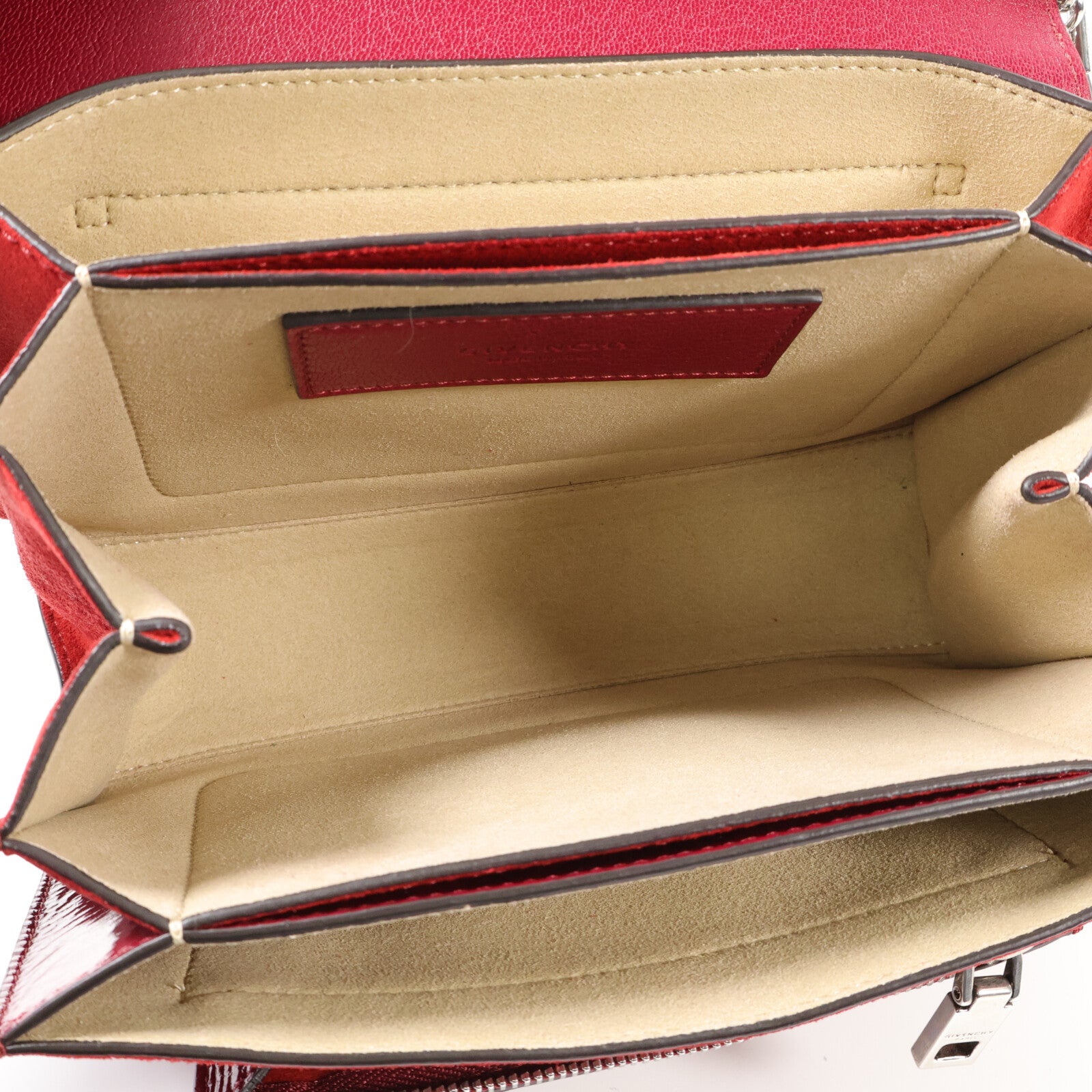 GIVENCHY 牛皮皮革Chain Shoulder銀扣鏈帶肩背袋