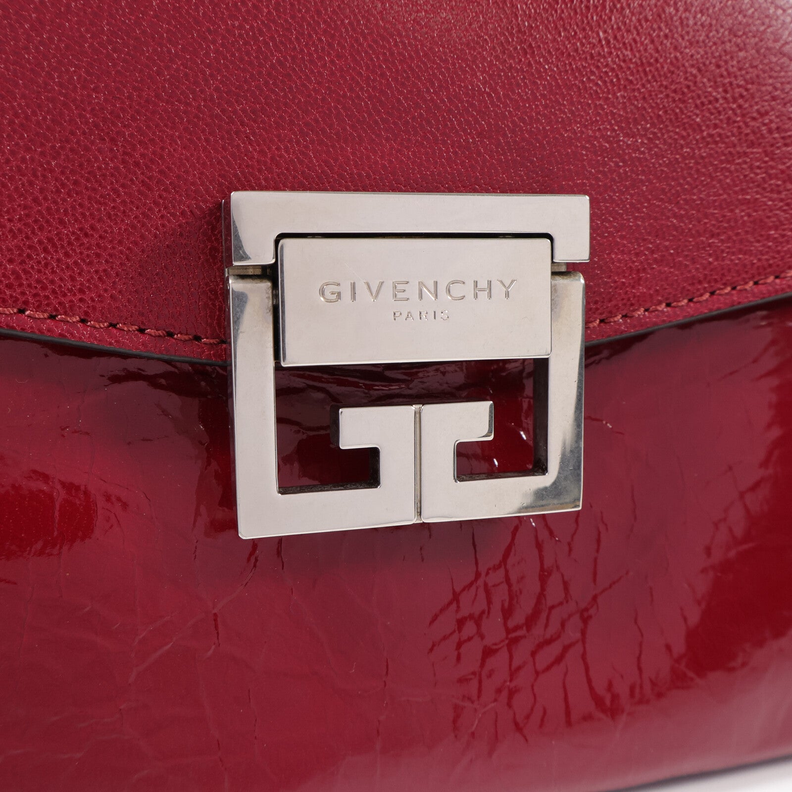 GIVENCHY 牛皮皮革Chain Shoulder銀扣鏈帶肩背袋