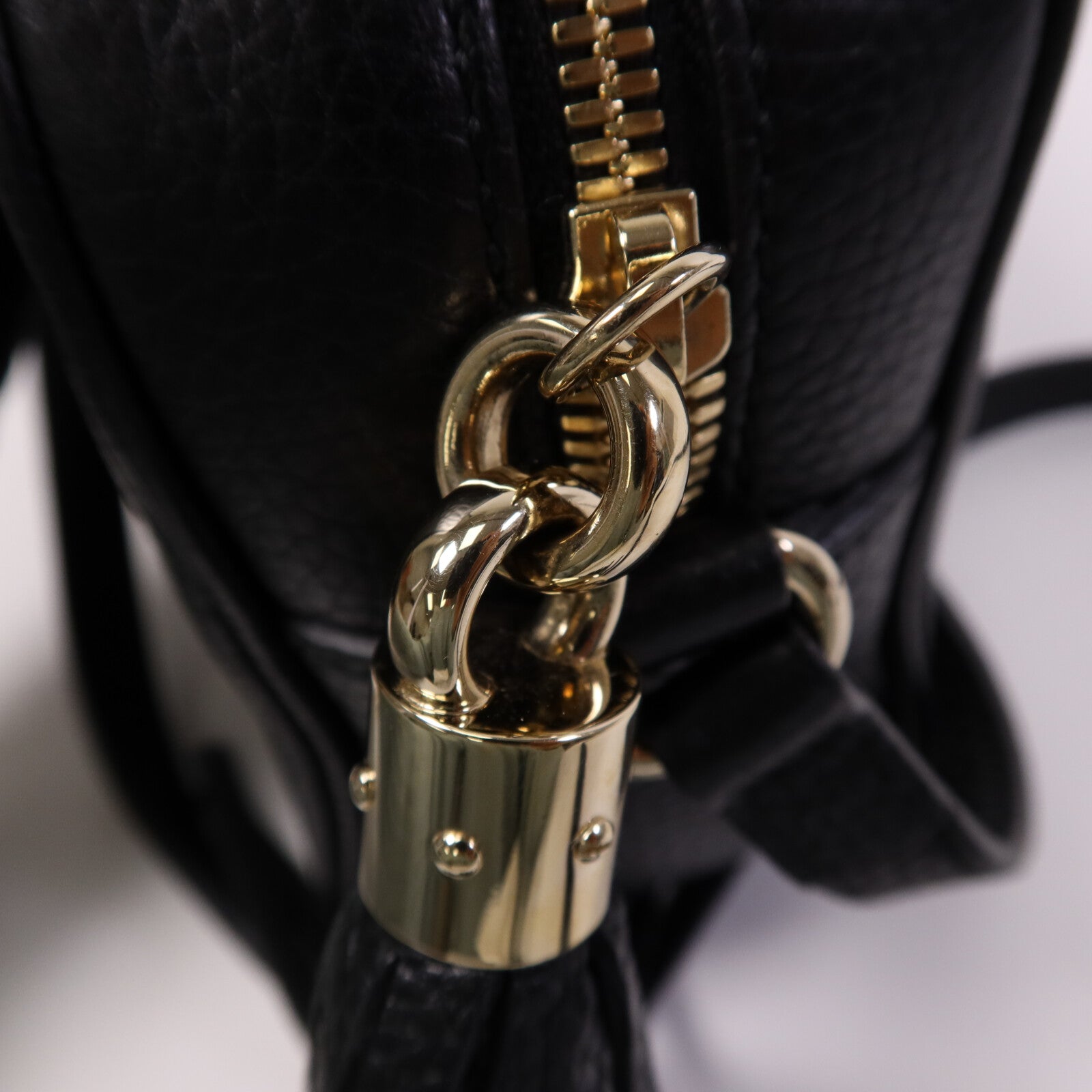 GUCCI 牛皮皮革Soho Disco Bag金扣肩背袋
