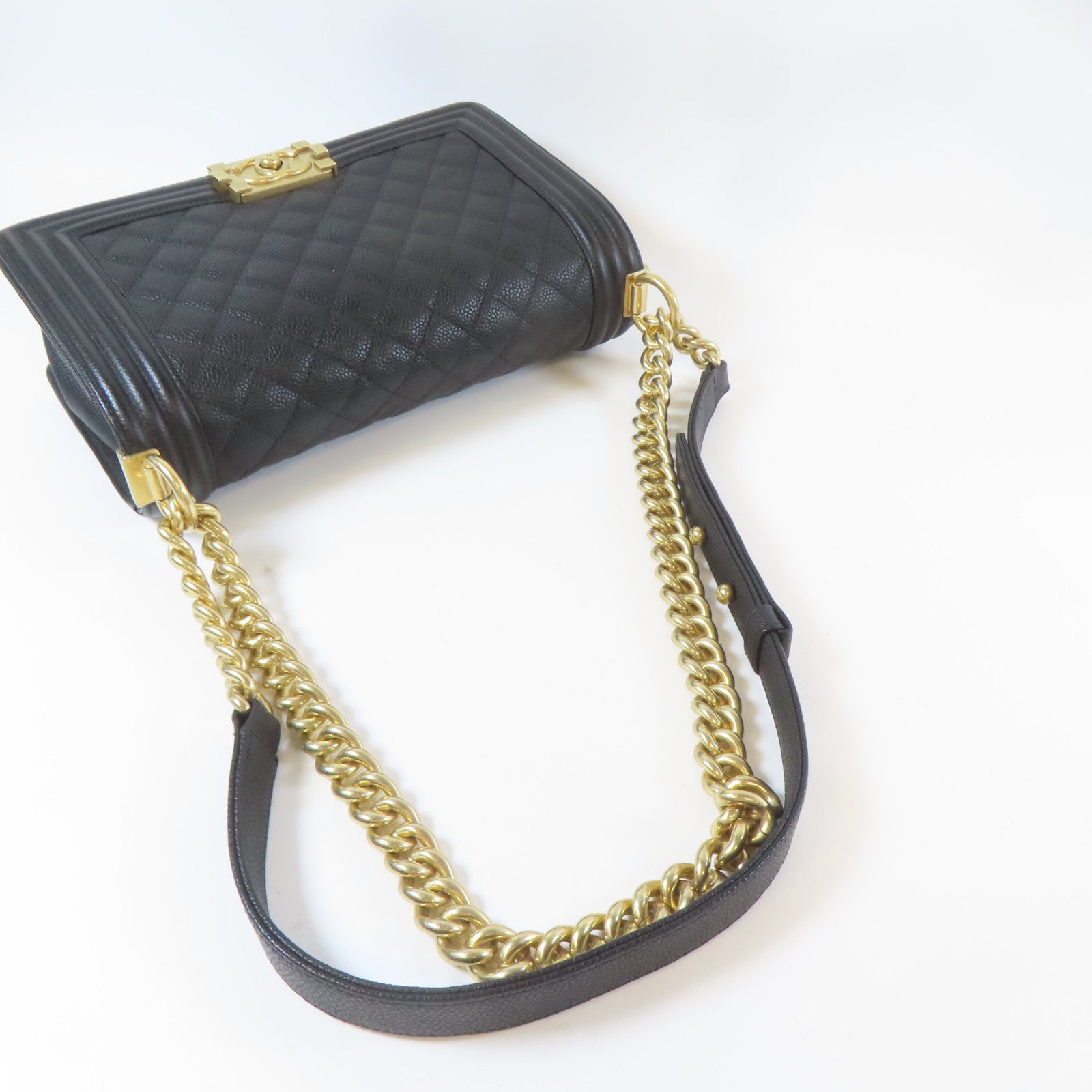 CHANEL 【激減優惠】菱格Caviar皮革Boy 25金扣鏈帶肩背袋黑色