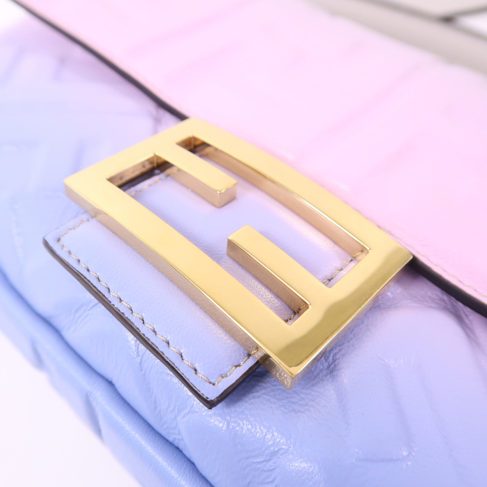 FENDI 牛皮皮革Baguette金扣手挽肩背兩用袋