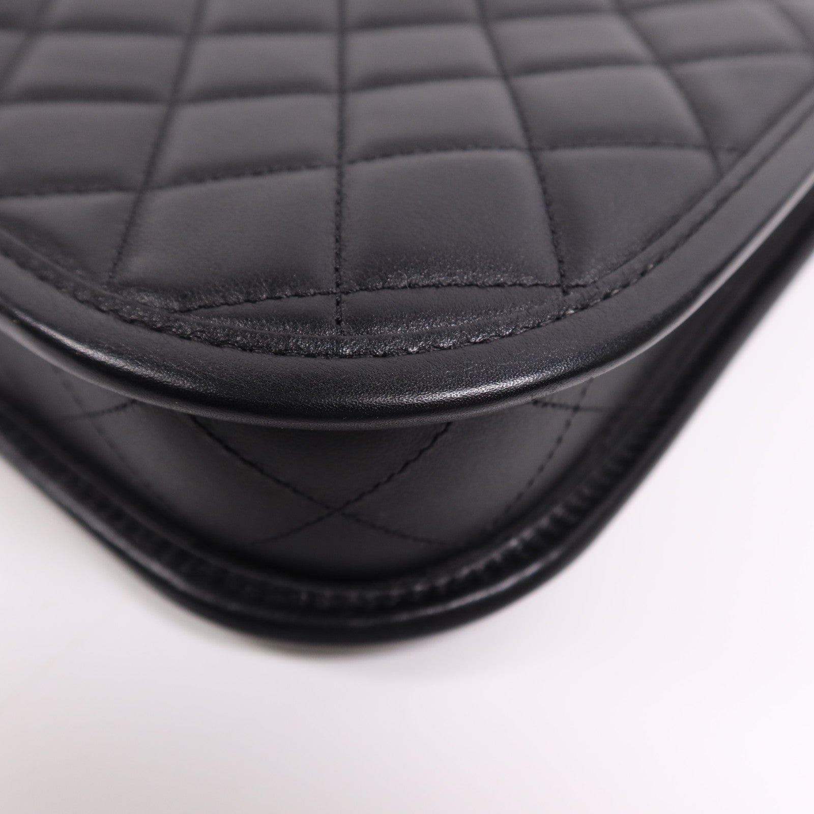 CHANEL 牛皮皮革Chanel Hobo金扣鏈帶手挽肩背兩用袋