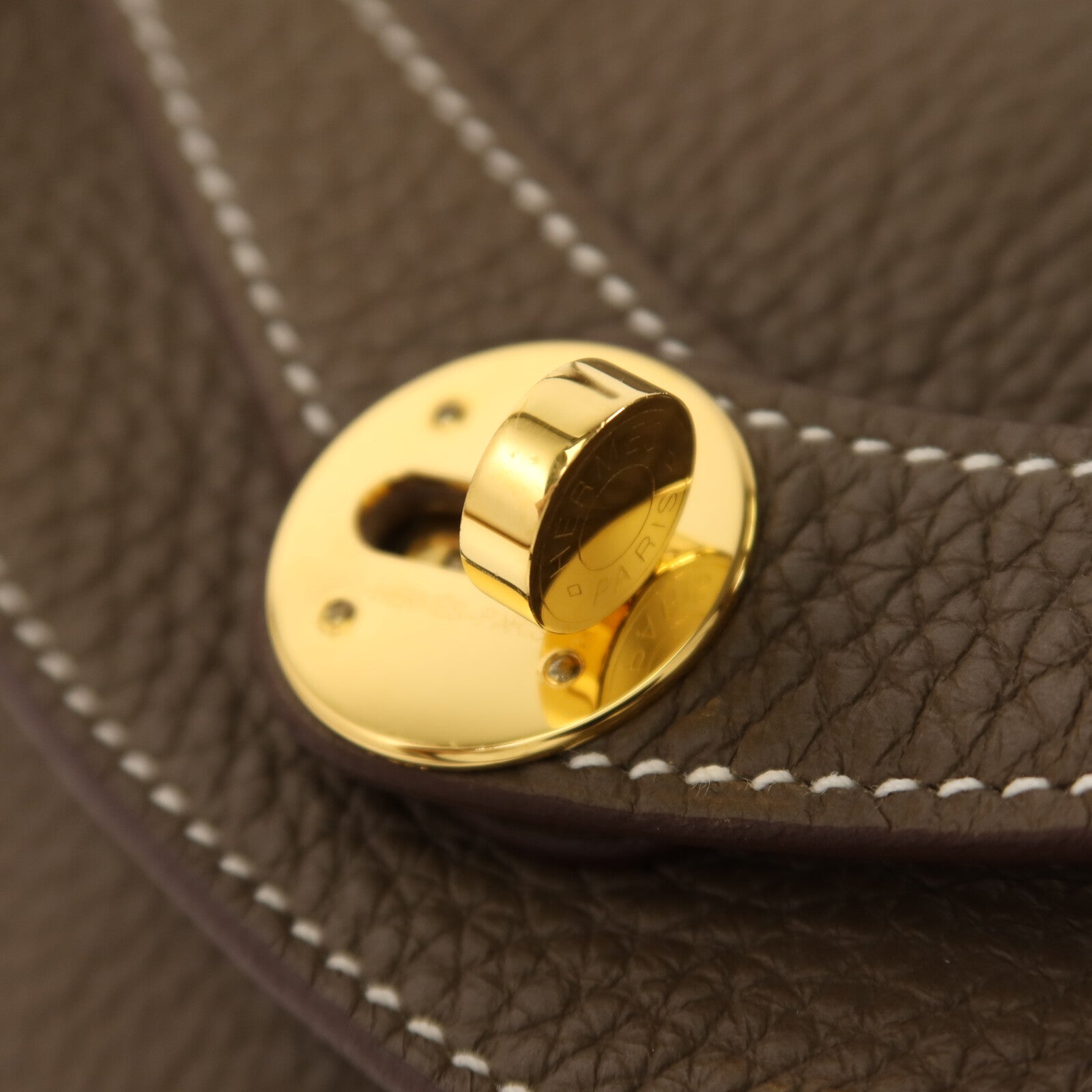 HERMES Clemence皮革Lindy 30金扣手挽肩背兩用袋Etoupe