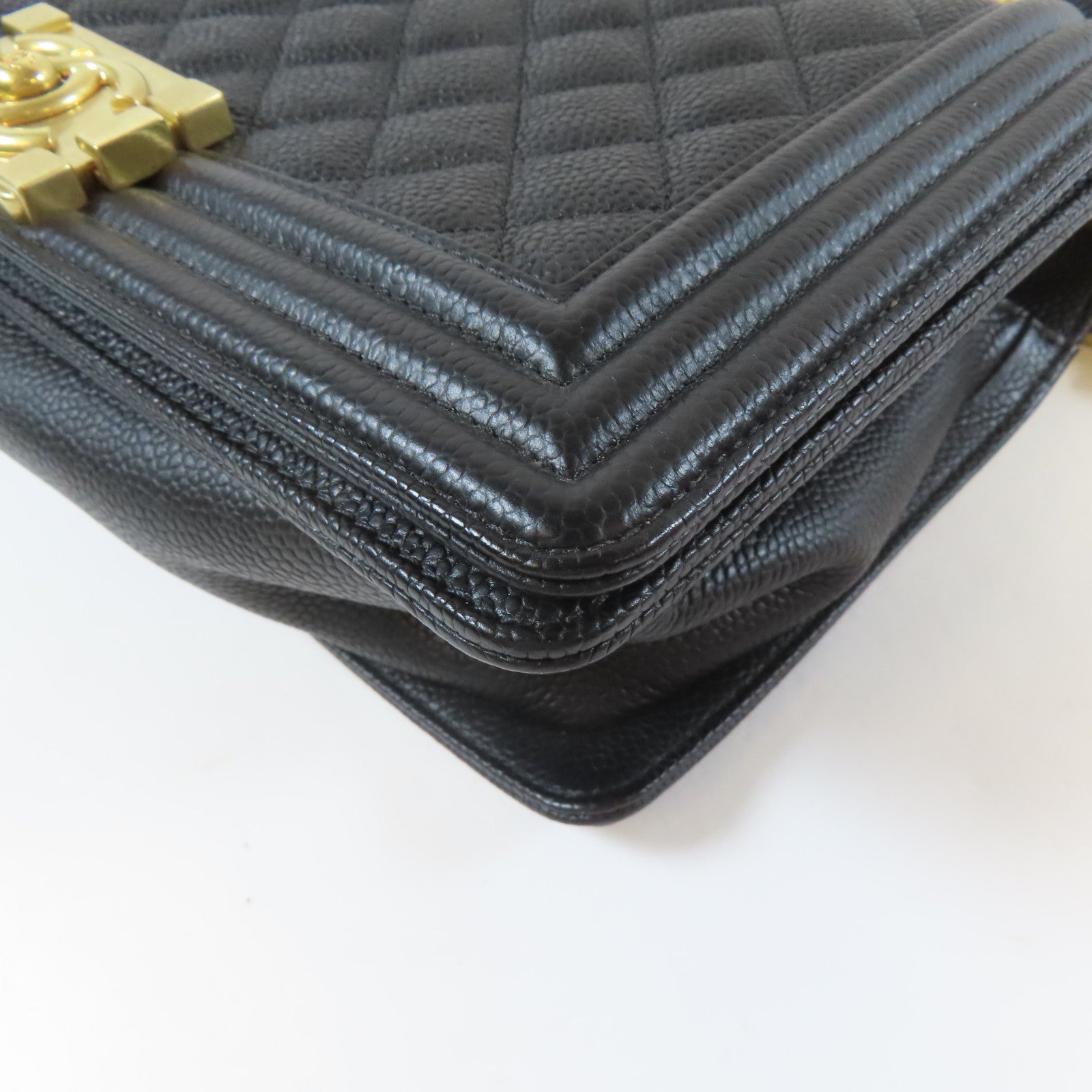 CHANEL 【激減優惠】菱格Caviar皮革Boy 25金扣鏈帶肩背袋黑色