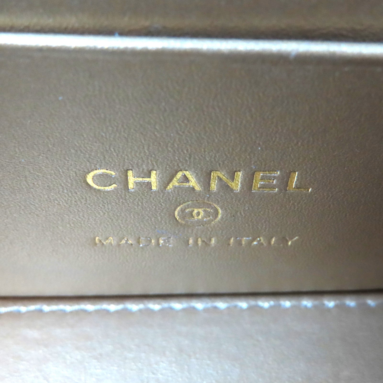 CHANEL 【激減優惠】菱格羊皮皮革Vanity Case金扣鏈帶肩背袋藍色