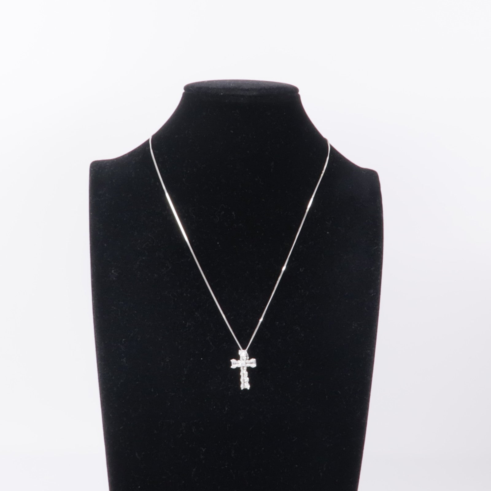 JEWELRY Diamond Necklace 18K White Gold