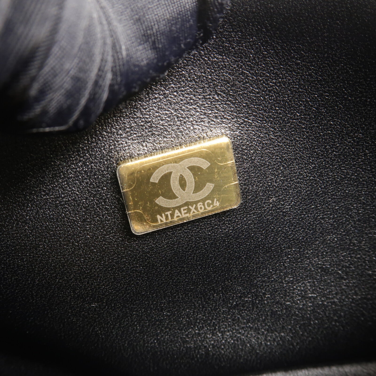 CHANEL 牛皮皮革Boy 20鏈帶肩背袋