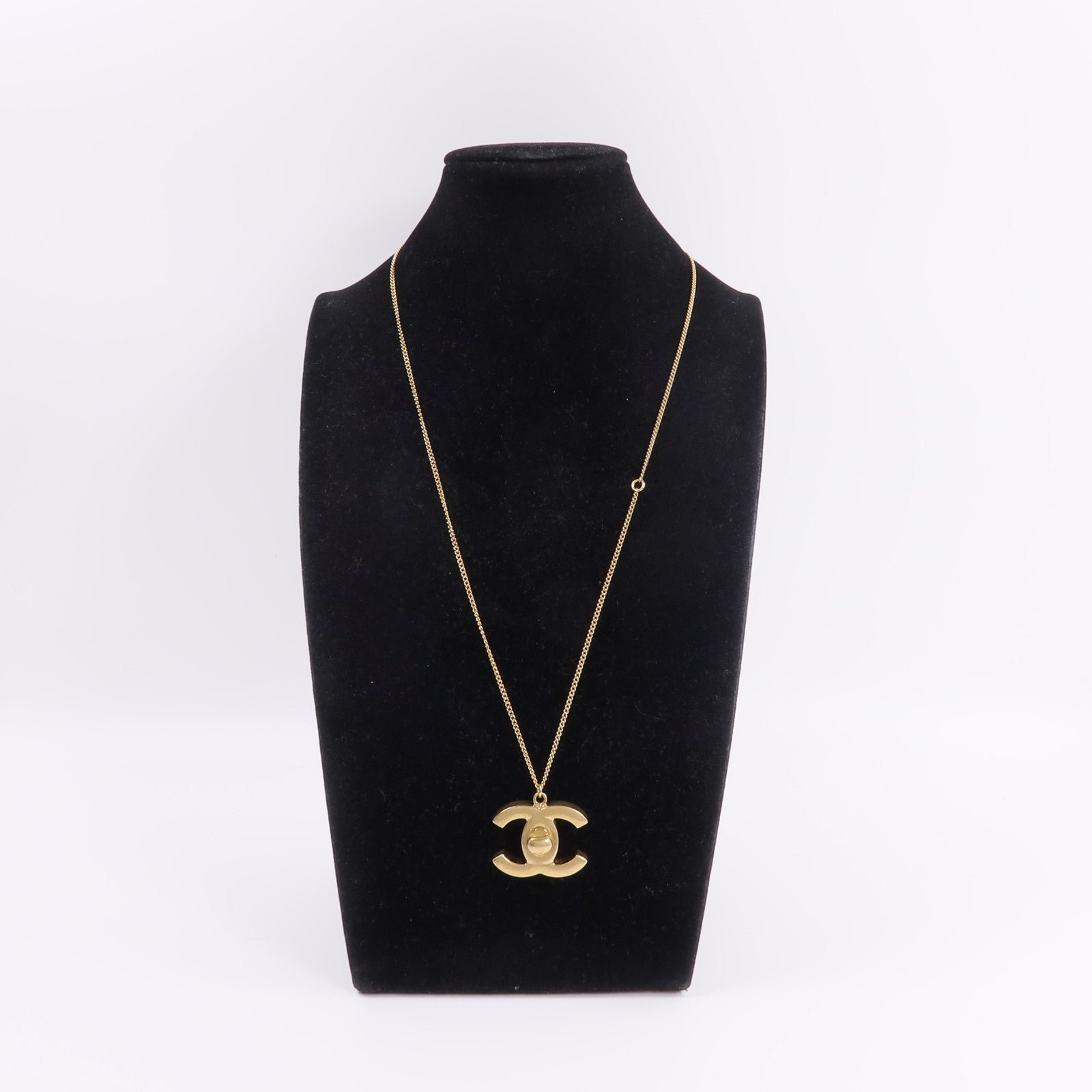CHANEL 金屬Vintage CC Turnlock Necklace項鍊
