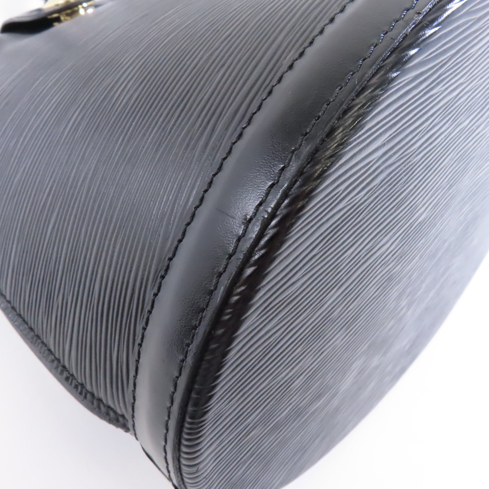 LOUIS VUITTON Epi Cluny Shoulder Bag金扣肩背袋黑色