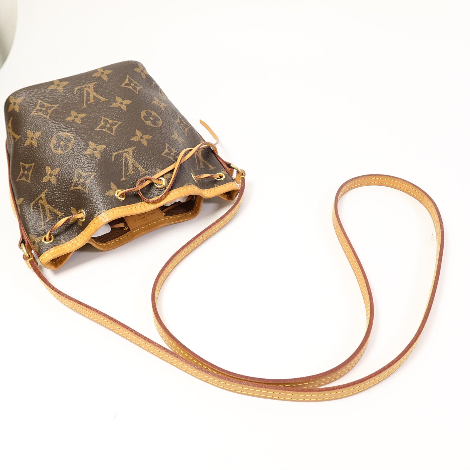 LOUIS VUITTON Monogram Nano Noe肩背袋