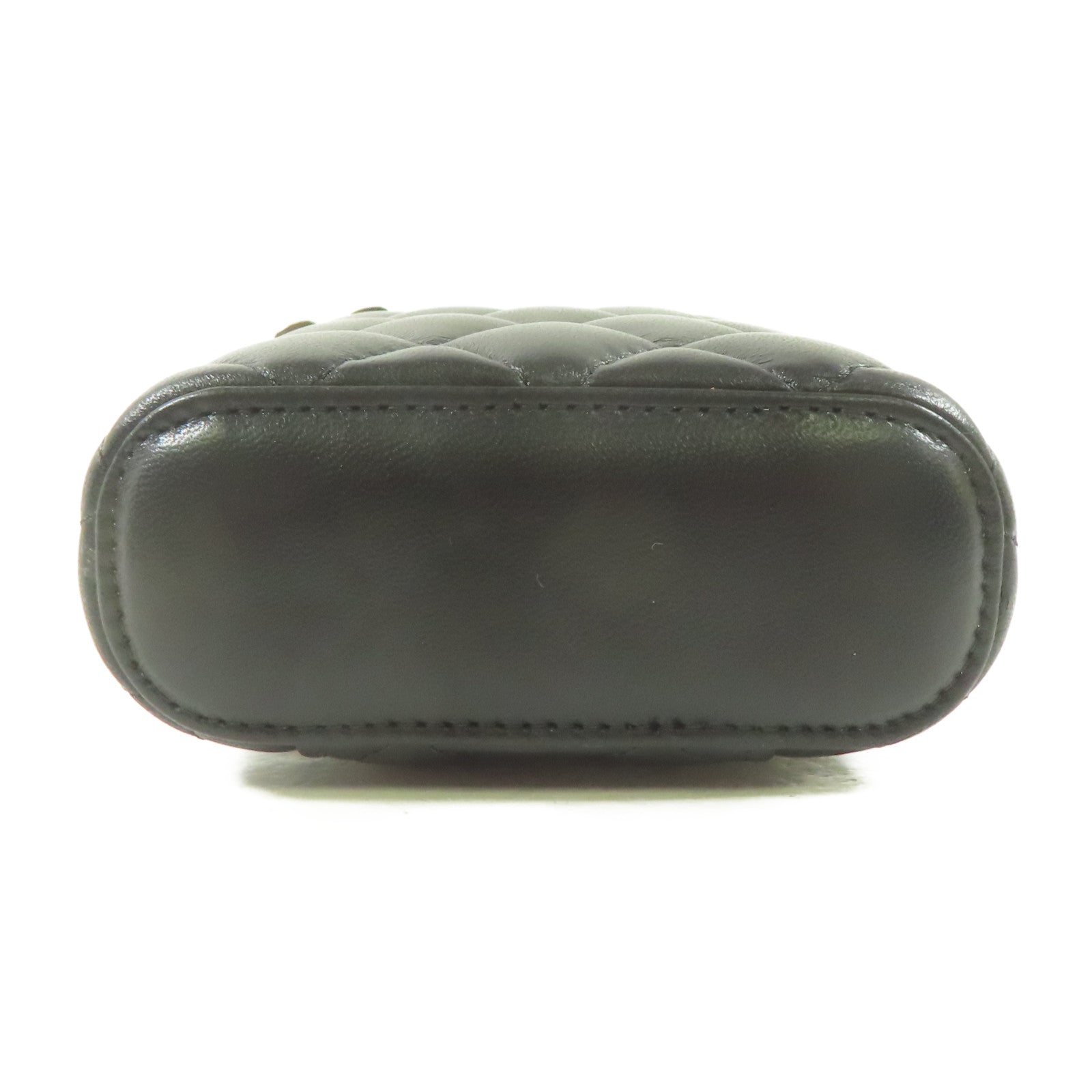 CHANEL 羊皮皮革Vanity Case金扣肩背袋黑色