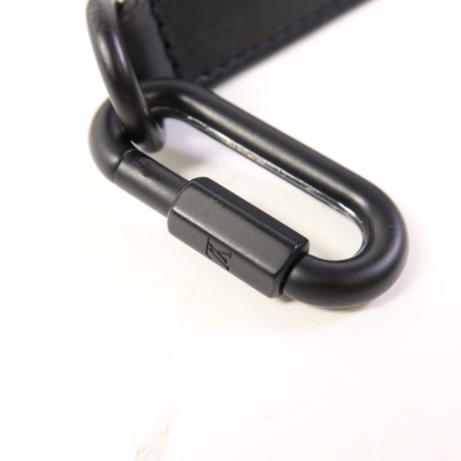 LOUIS VUITTON Monogram Eclipse Soft Trunk Wallet肩背袋