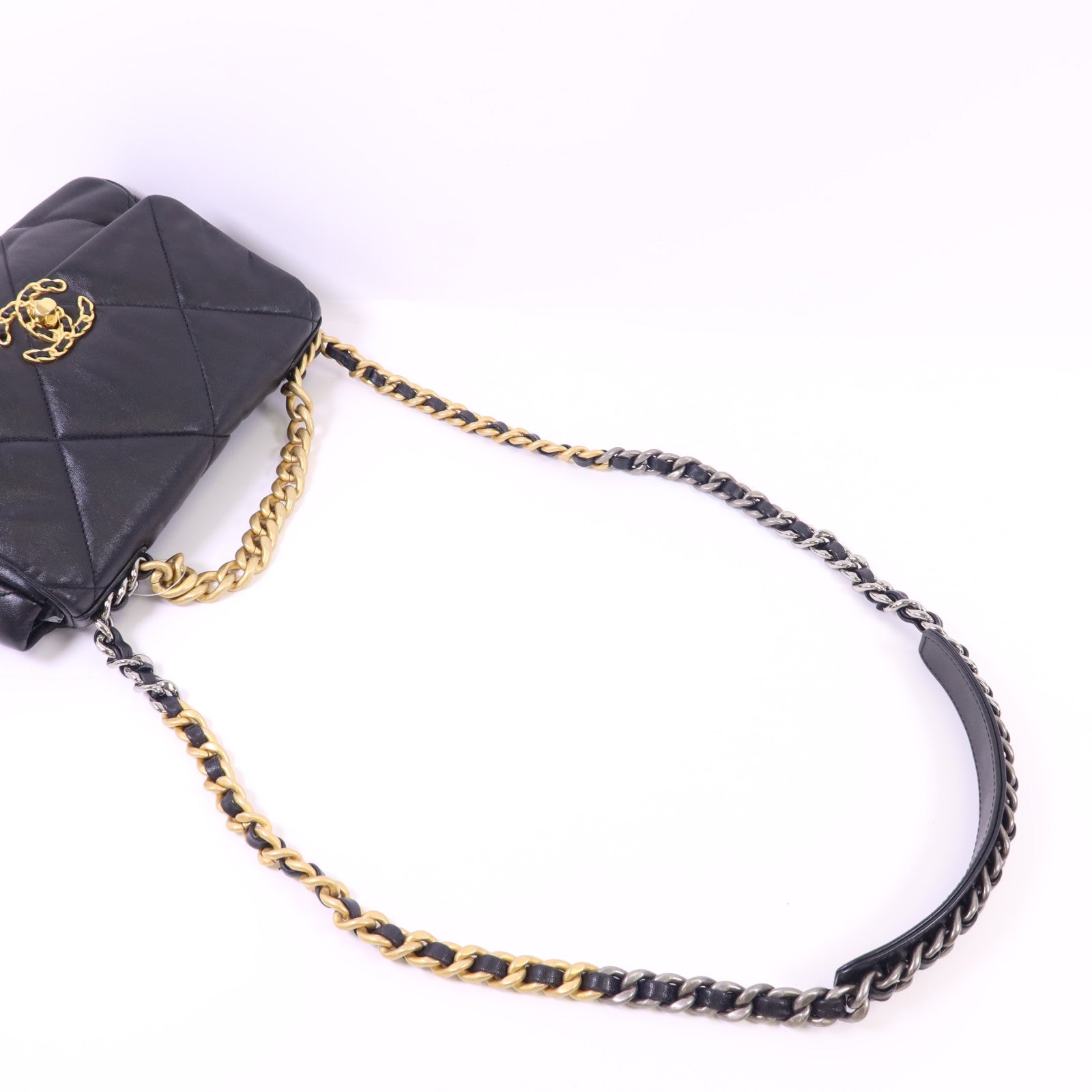 CHANEL 羊皮皮革Chanel 19金扣手挽肩背兩用袋