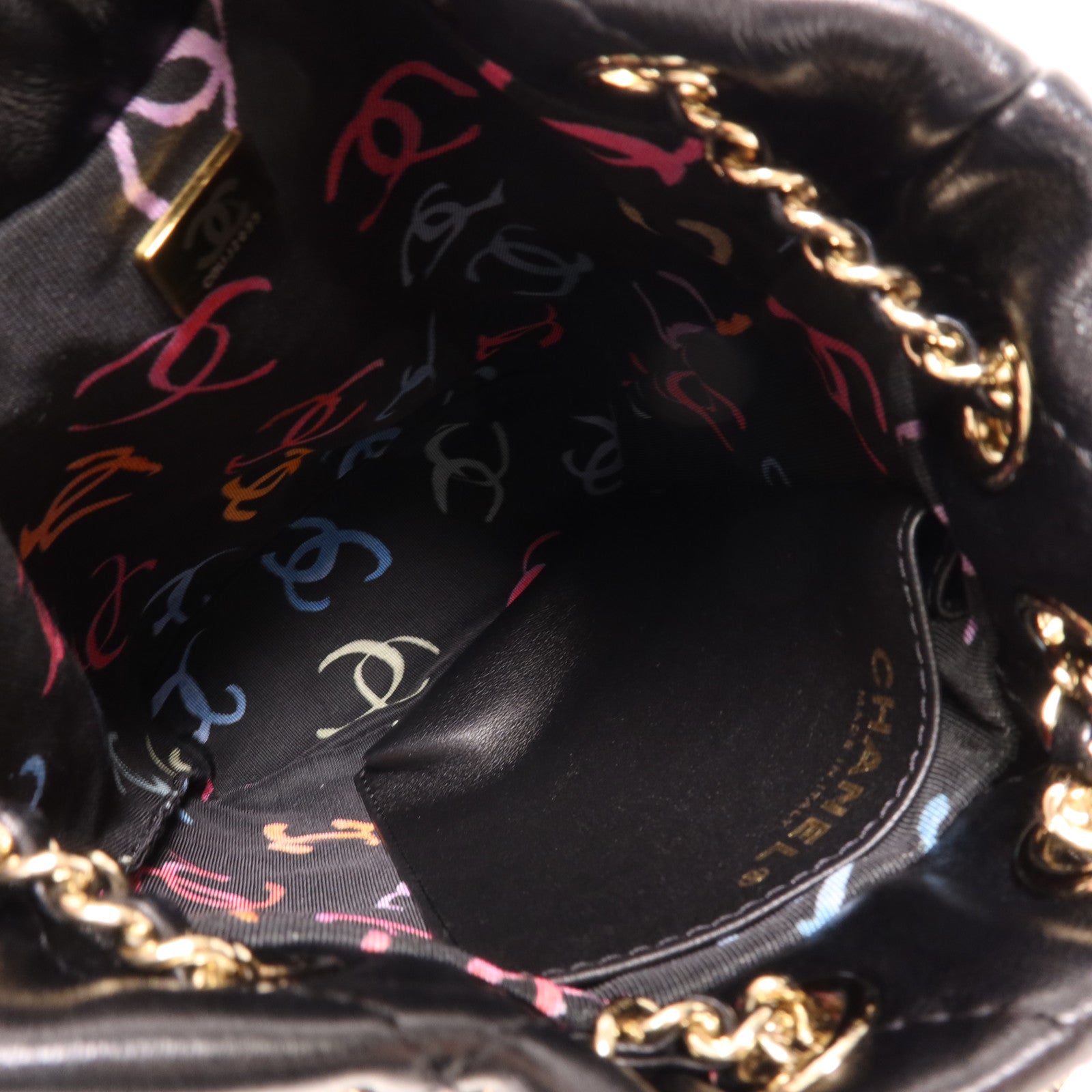 CHANEL 牛皮皮革Rucksack金扣背包