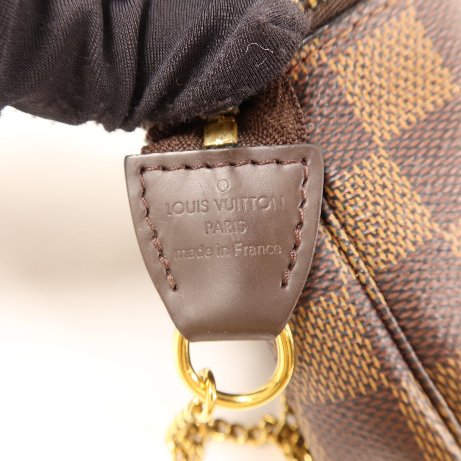 LOUIS VUITTON Damier Mini Pochette Accessoires金扣手拿包