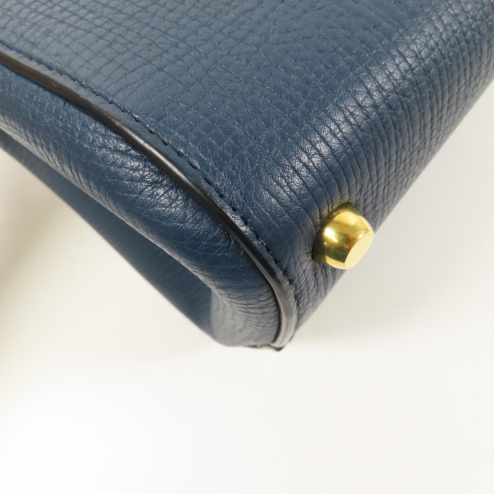 BOTTEGA VENETA 牛皮皮革Shoulder Bag金扣肩背袋