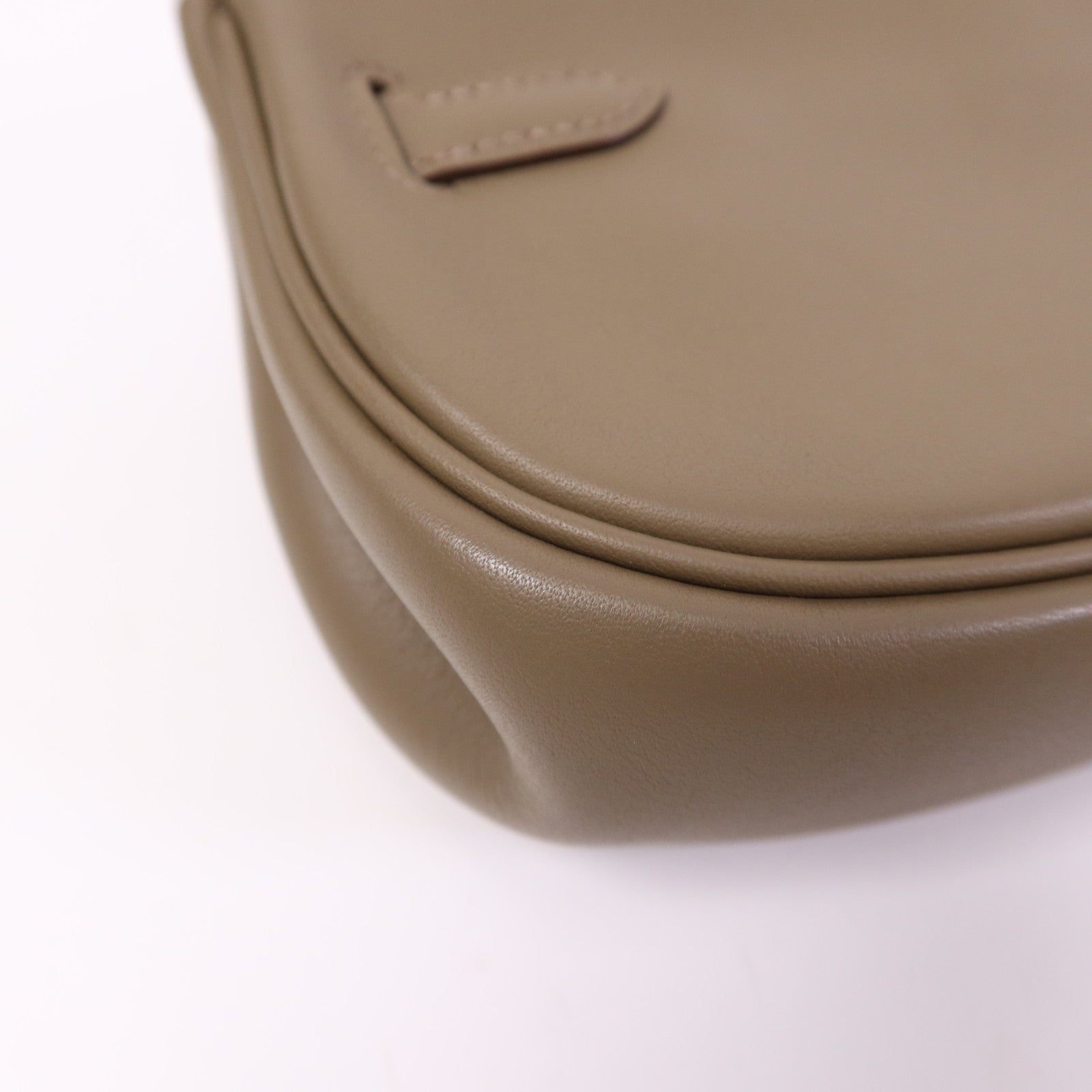 HERMES 【激減優惠】Swift皮革Kelly Moove銀扣肩背袋Etoupe