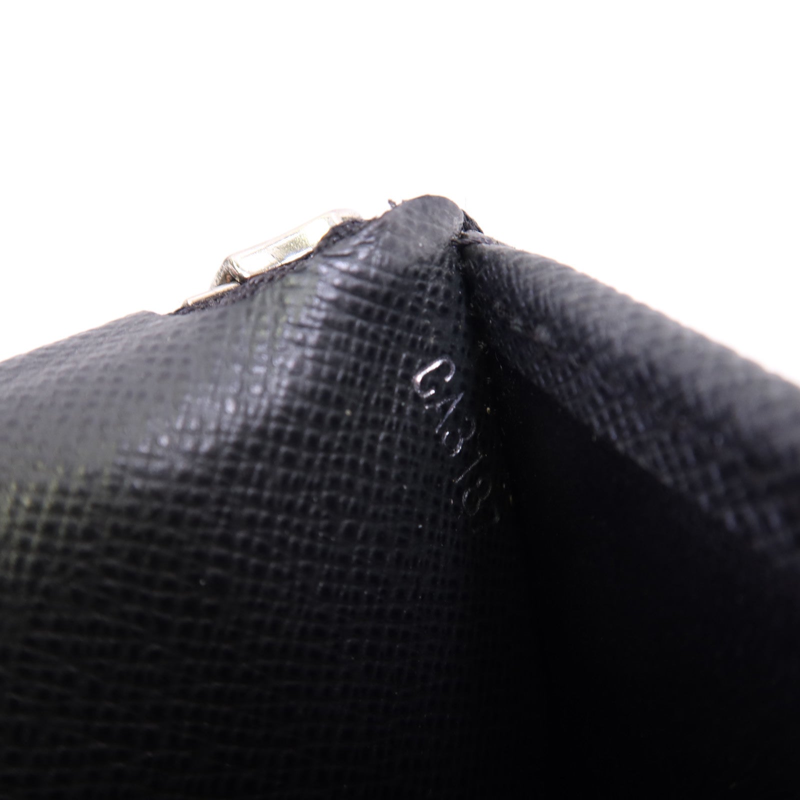 LOUIS VUITTON 【激減優惠】Taiga Zippy Wallet Vertical銀扣長錢包