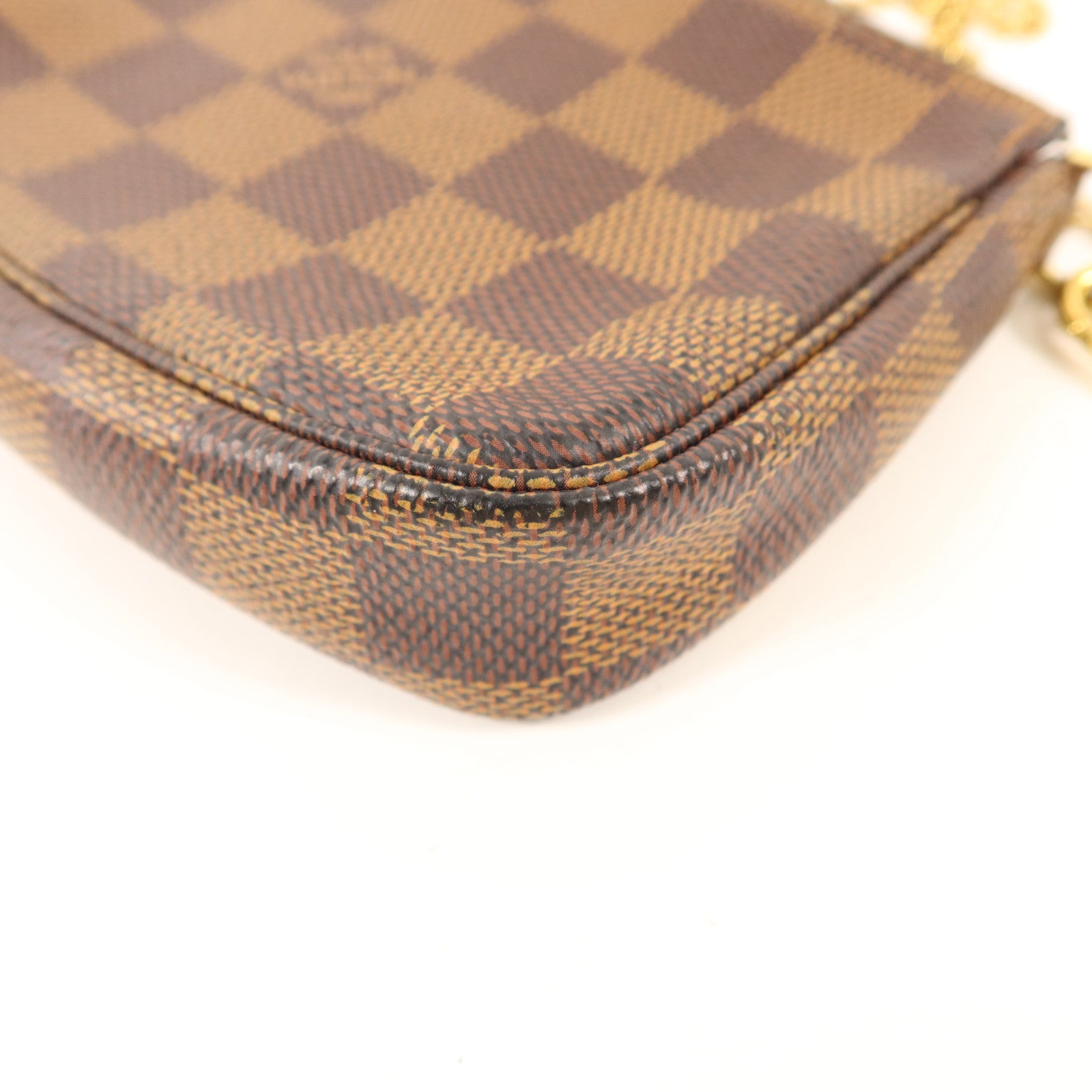 LOUIS VUITTON Damier Mini Pochette Accessoires金扣手拿包