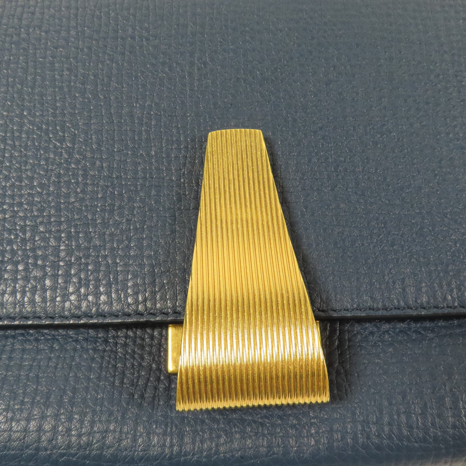 BOTTEGA VENETA 牛皮皮革Shoulder Bag金扣肩背袋