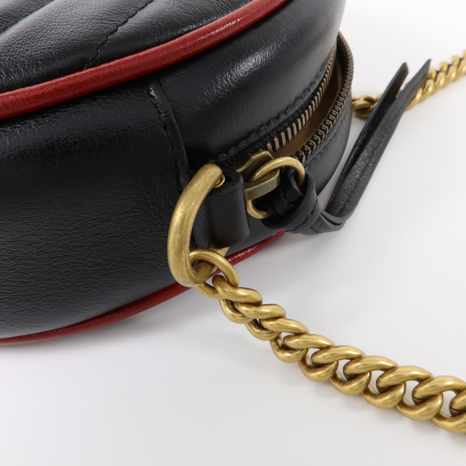 GUCCI 牛皮皮革GG Marmont Mini Round Bag肩背袋