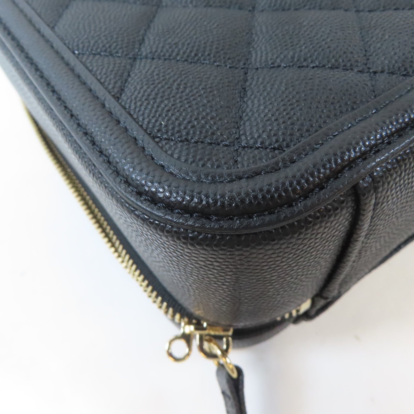 CHANEL 菱格Caviar皮革Vanity Case金扣手挽肩背兩用袋黑色