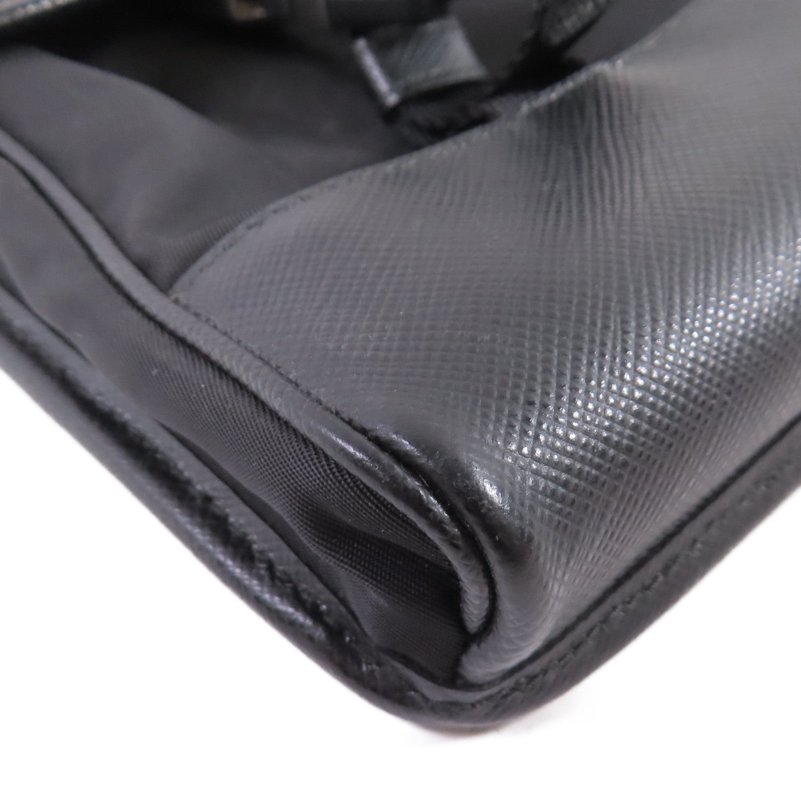 PRADA 尼龍/Saffiano皮革Smartphone Shoulder Case銀扣肩背袋黑色