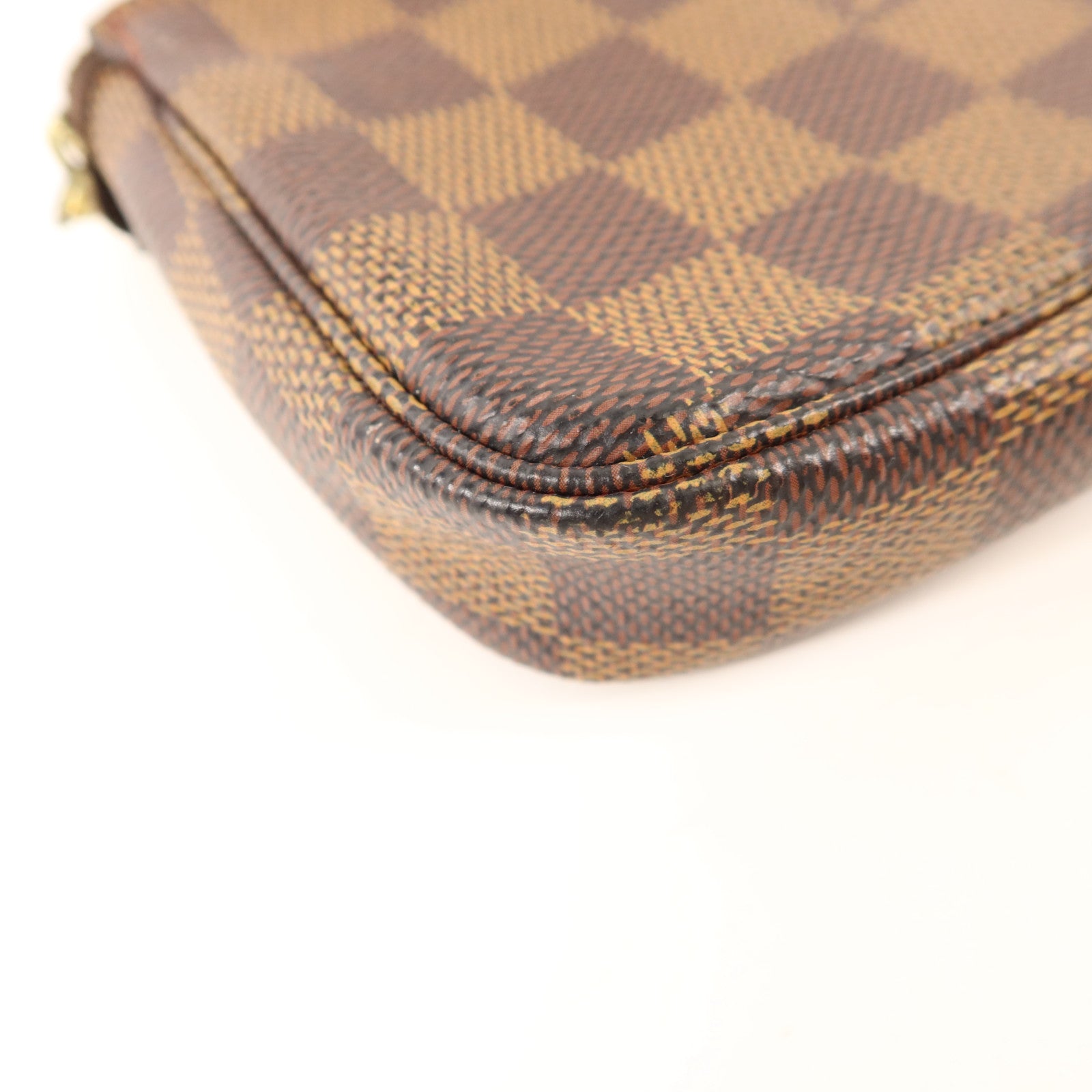 LOUIS VUITTON Damier Mini Pochette Accessoires金扣手拿包