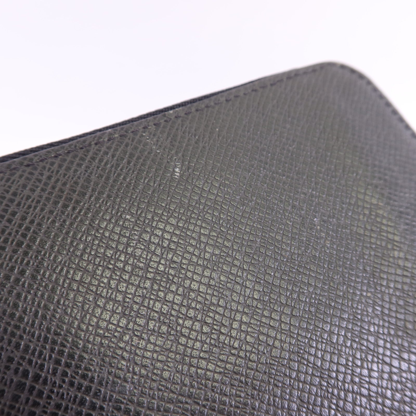 LOUIS VUITTON 【激減優惠】Taiga Zippy Wallet Vertical銀扣長錢包
