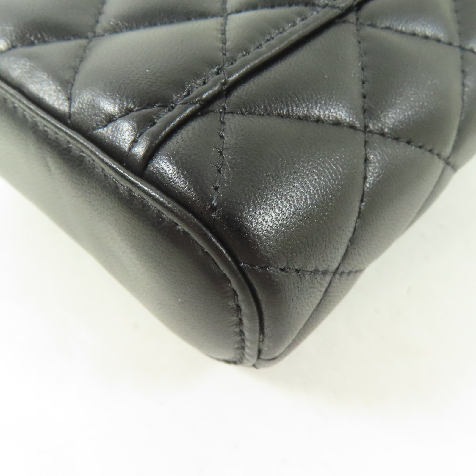 CHANEL 羊皮皮革Vanity Case金扣肩背袋黑色