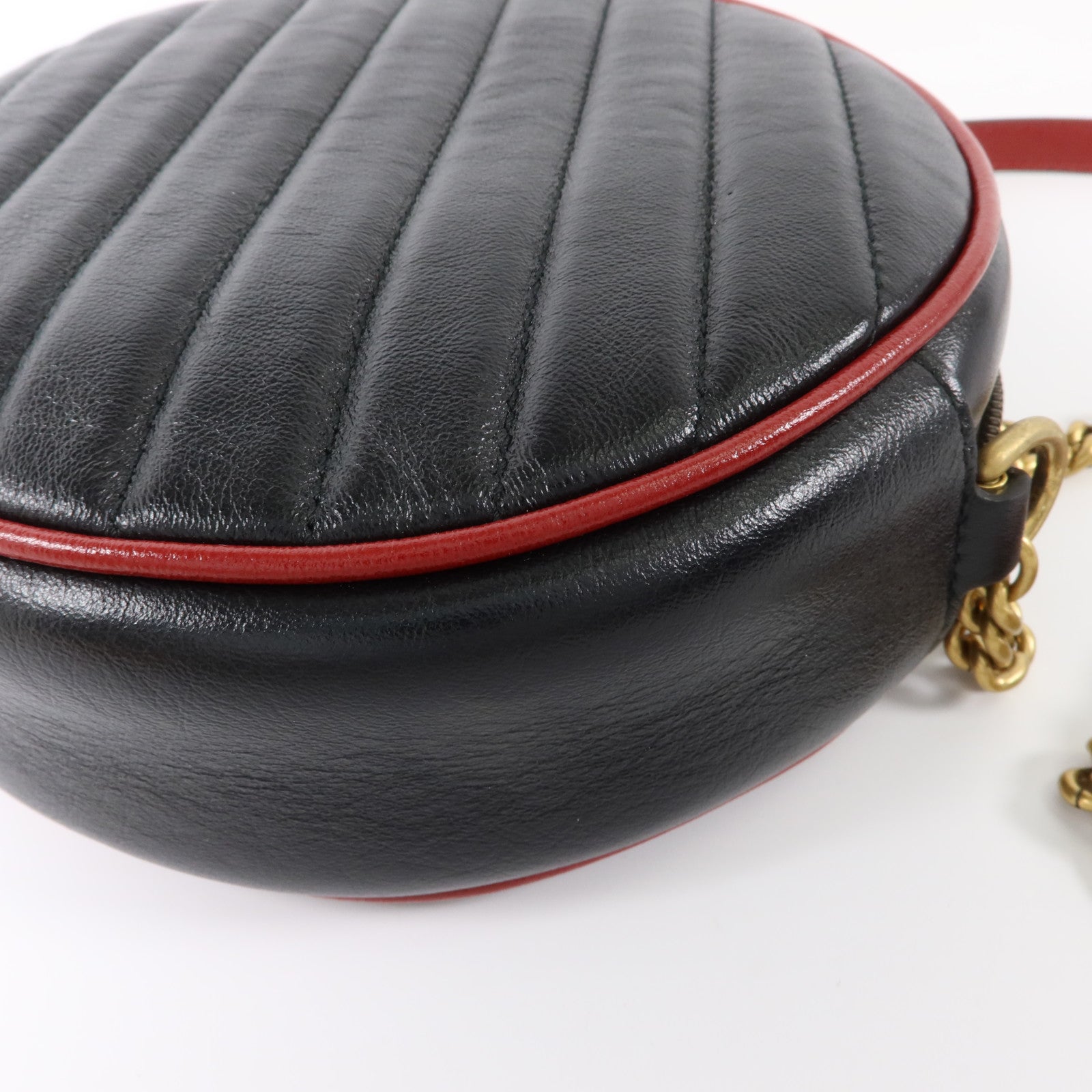 GUCCI 牛皮皮革GG Marmont Mini Round Bag肩背袋