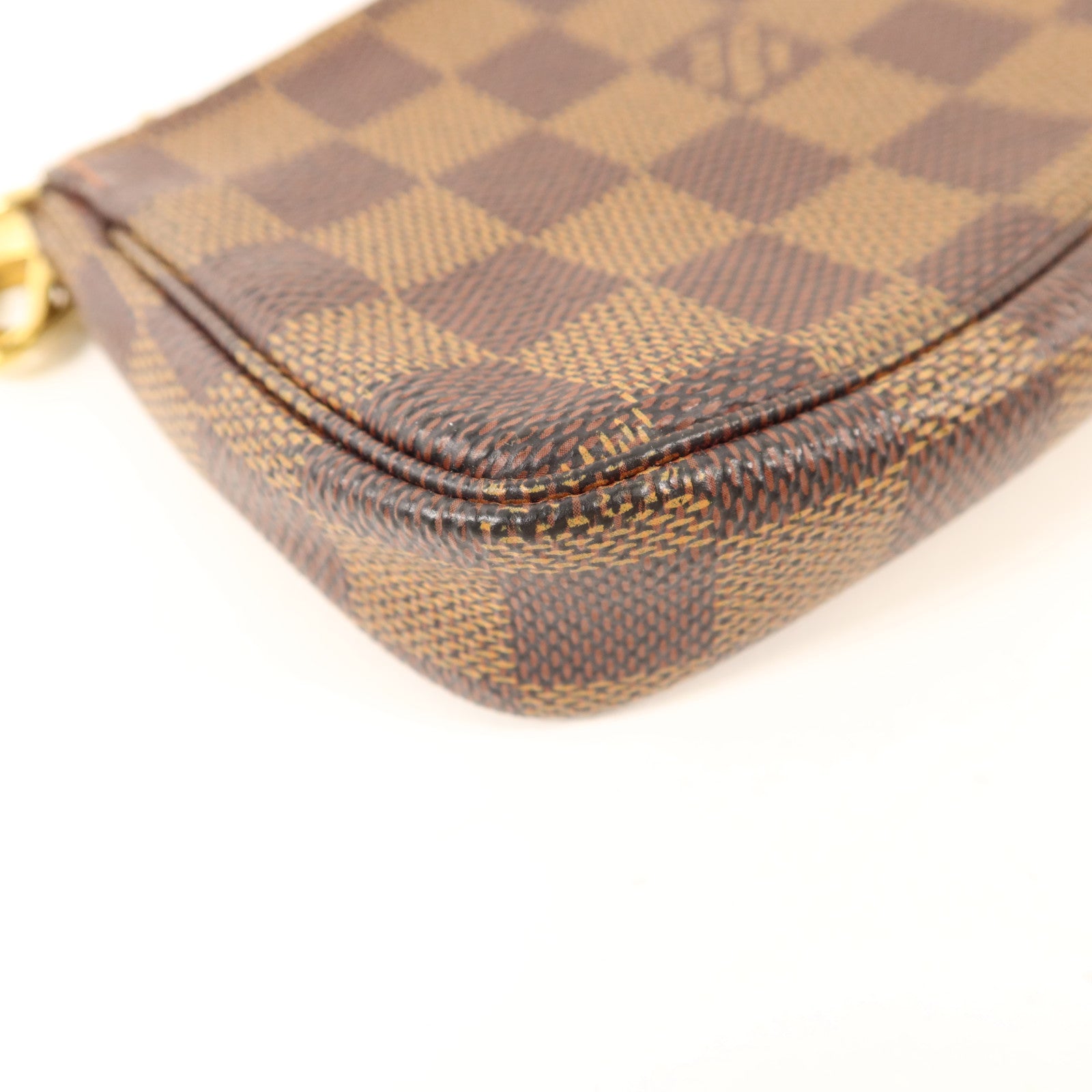 LOUIS VUITTON Damier Mini Pochette Accessoires金扣手拿包