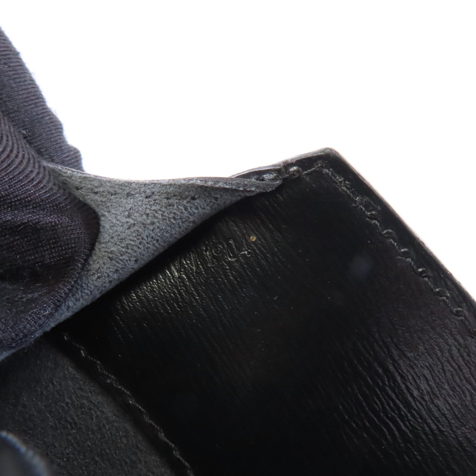 LOUIS VUITTON Epi Cluny Shoulder Bag金扣肩背袋黑色