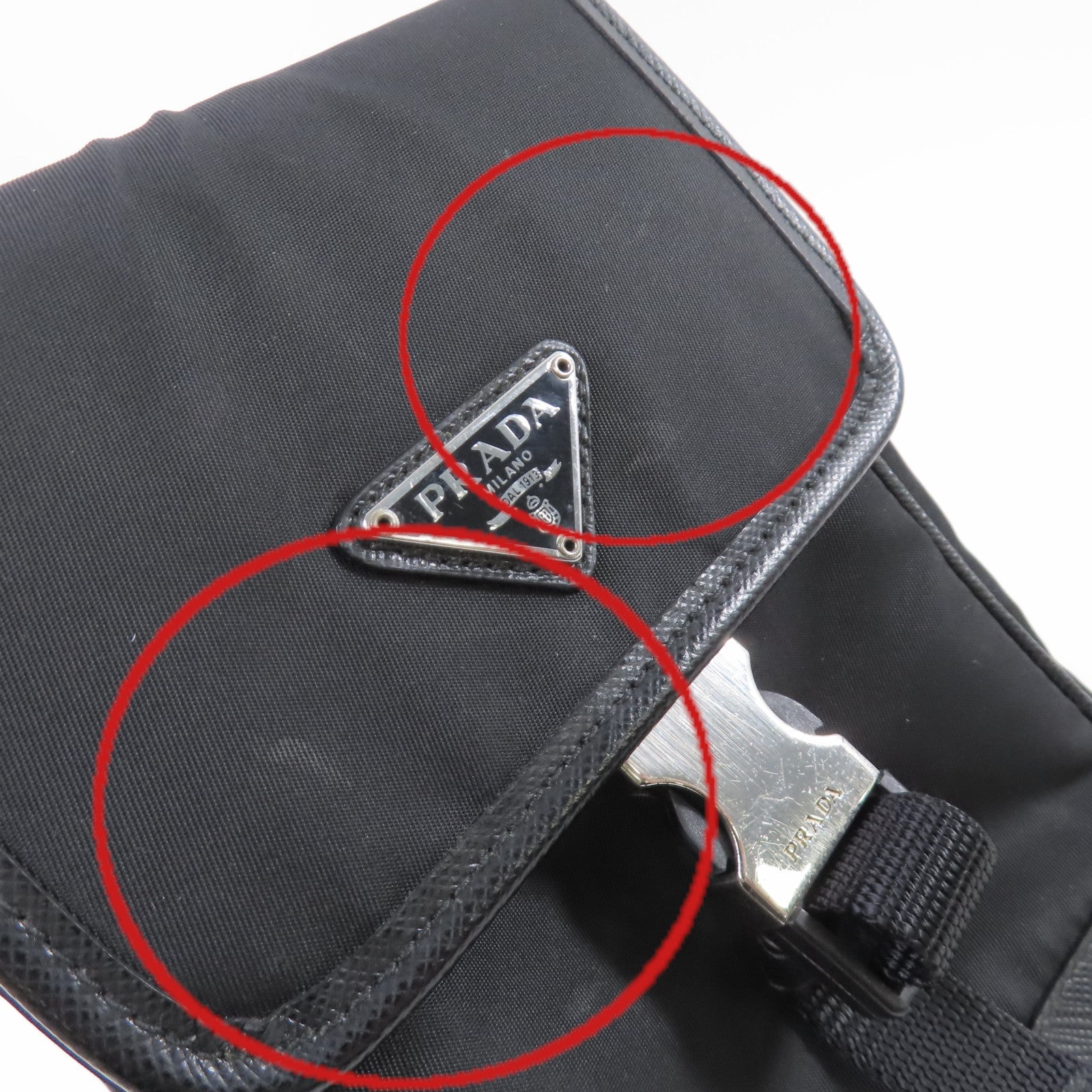 PRADA 尼龍/Saffiano皮革Smartphone Shoulder Case銀扣肩背袋黑色