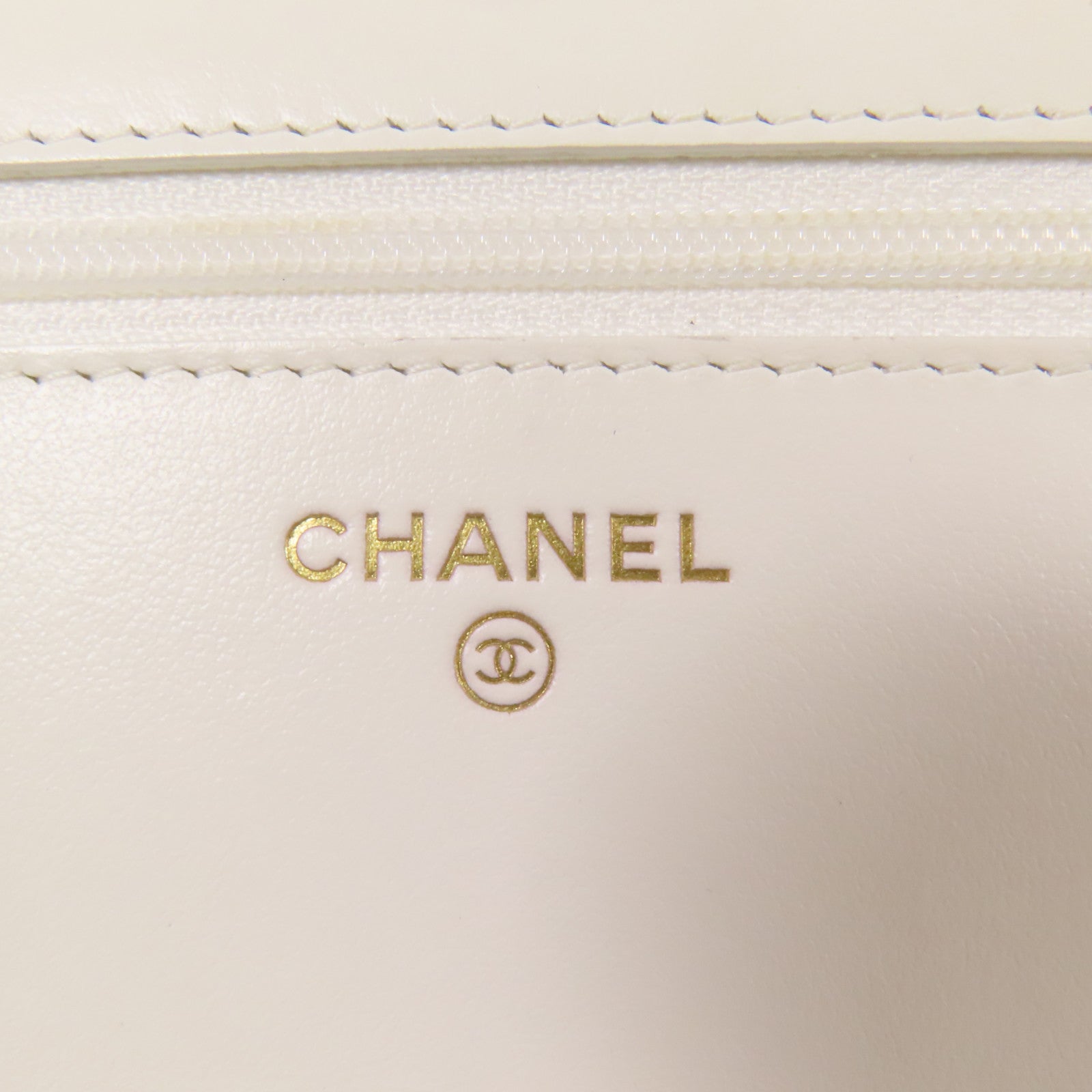 CHANEL 【激減優惠】牛皮皮革WOC Wallet On Chain金扣鏈帶肩背袋
