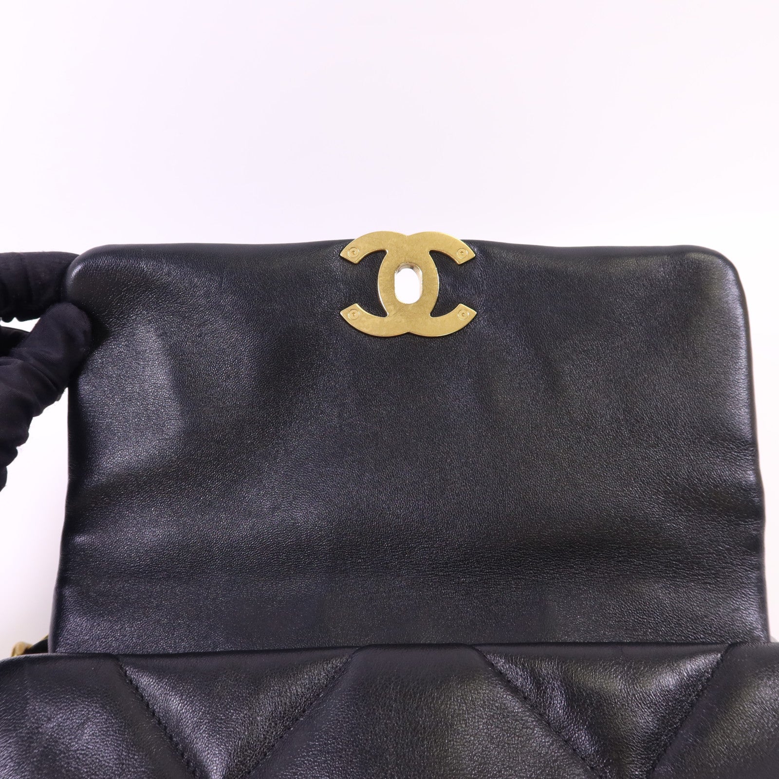 CHANEL 羊皮皮革Chanel 19金扣手挽肩背兩用袋