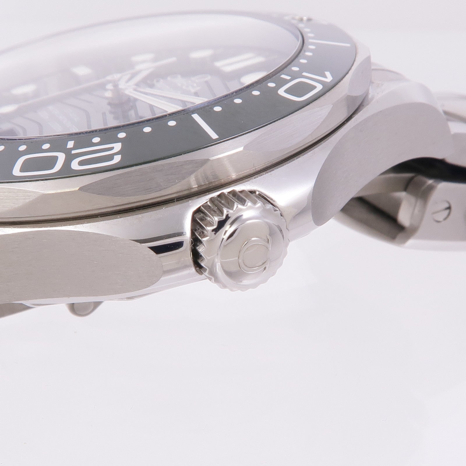 OMEGA Seamaster Diver 300M 210.30.42.20.10.001