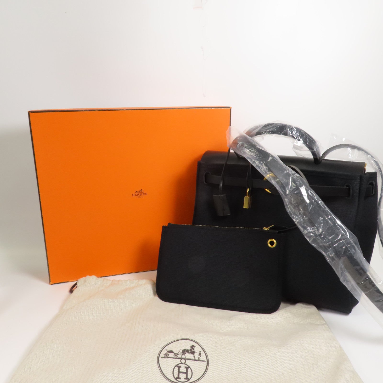 HERMES 帆布Herbag Zip 31手挽肩背兩用袋Noir