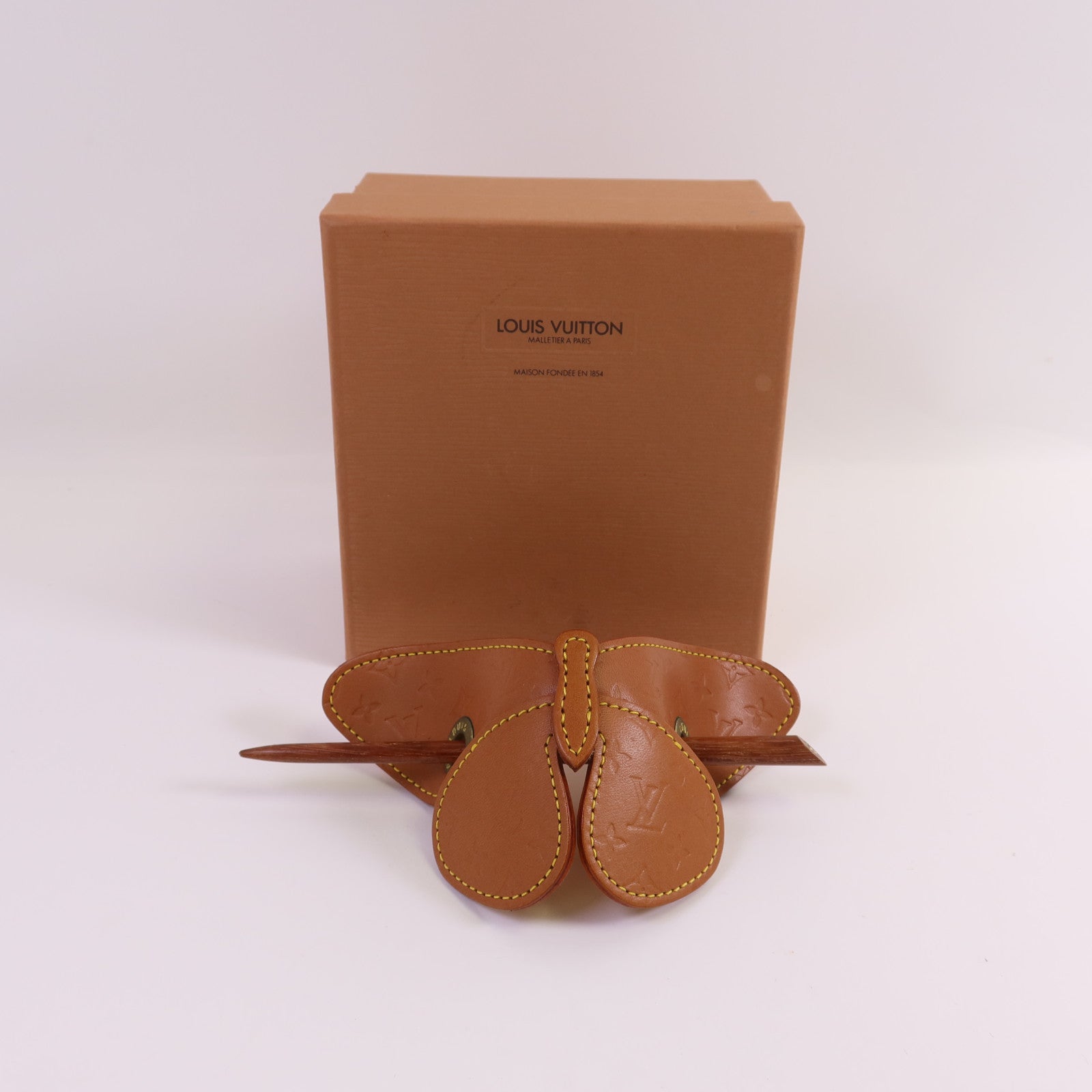 LOUIS VUITTON 皮革Butterfly Hair Pin Barrette髮飾
