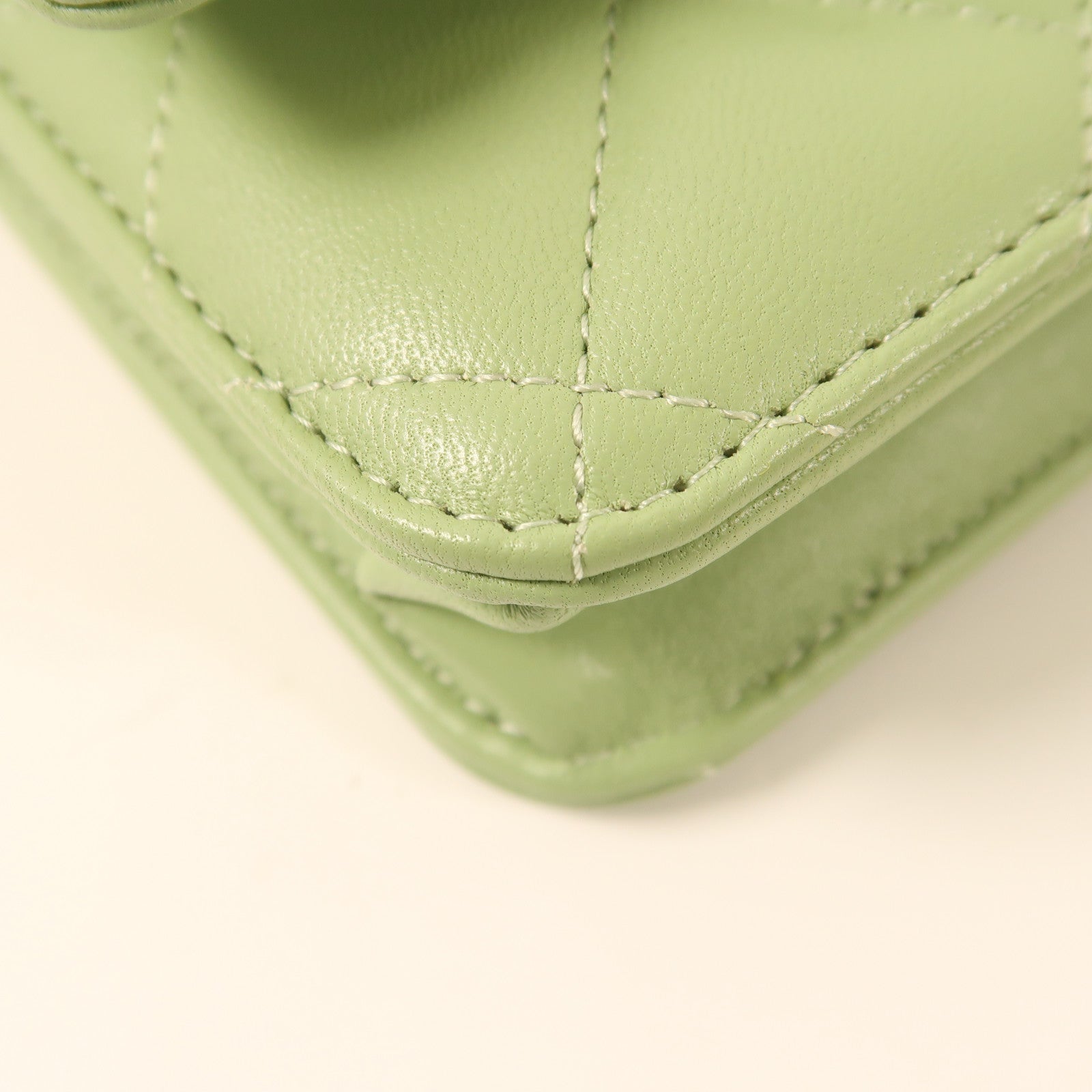 CHANEL 羊皮皮革WOC Wallet On Chain鏈帶肩背袋