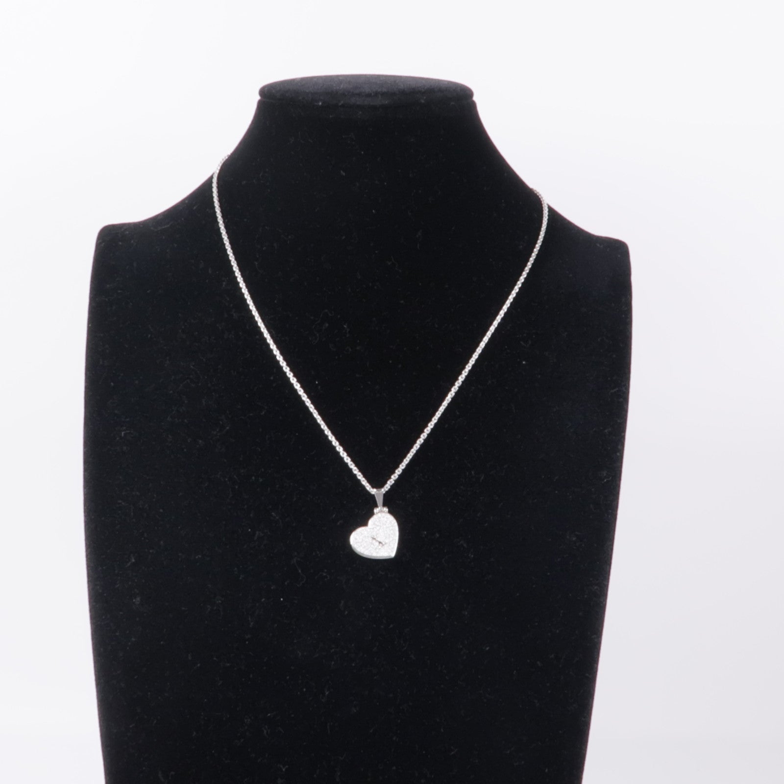 LOUIS VUITTON 18K白金Heart Locket Pendant鑽石項鍊