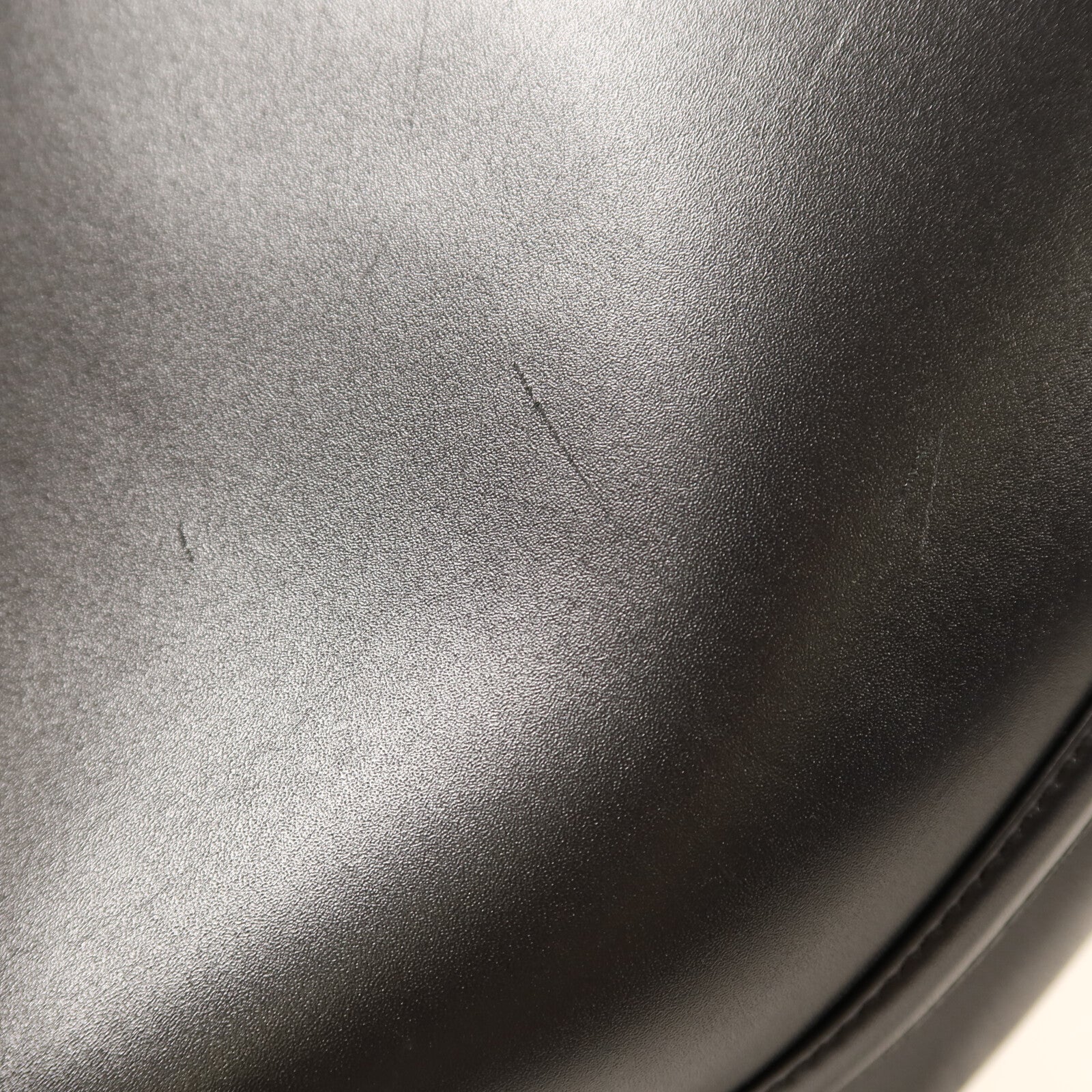 YVES SAINT LAURENT 牛皮皮革Le 37手挽肩背兩用袋