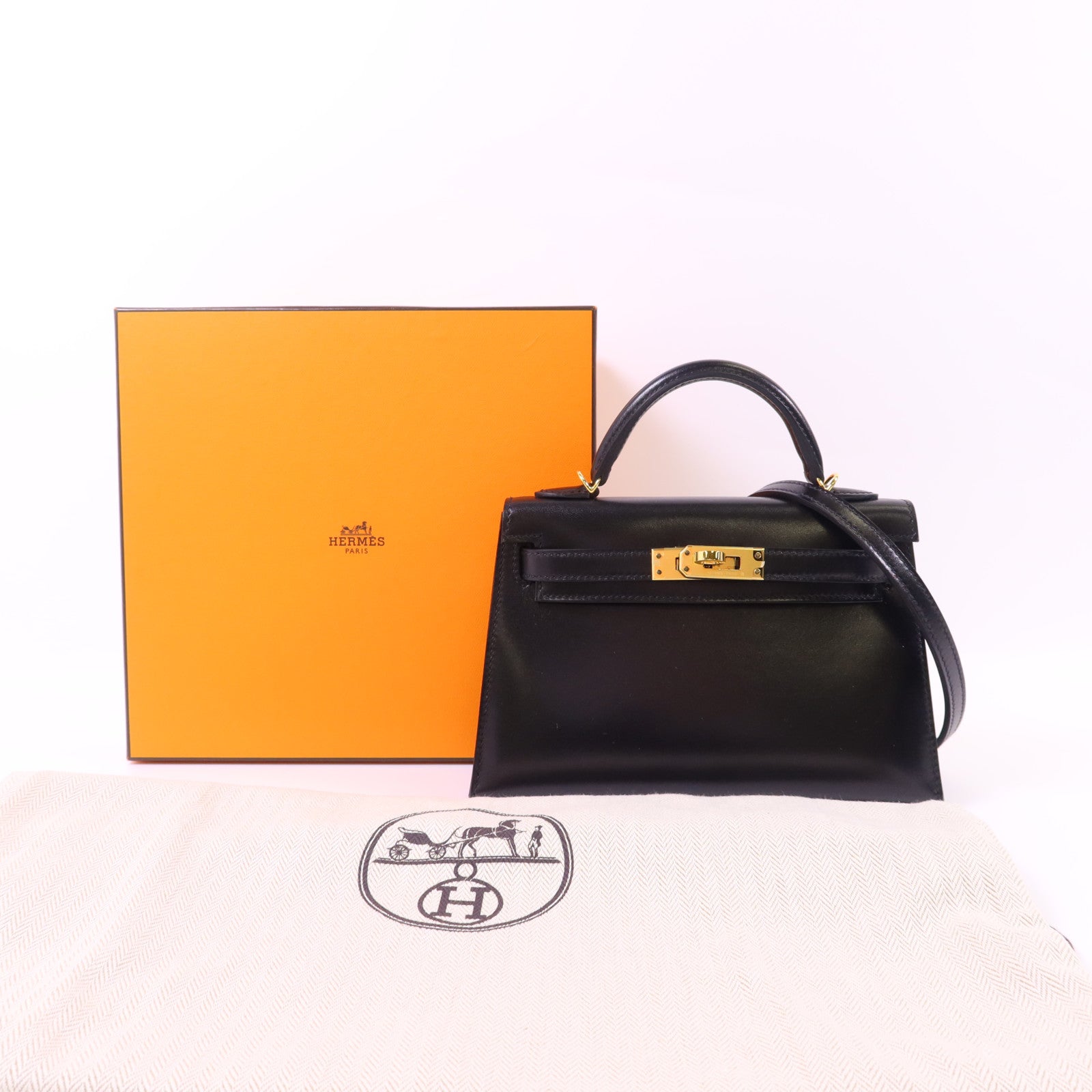 HERMES Box Calf皮革Mini Kelly金扣手挽肩背兩用袋Noir