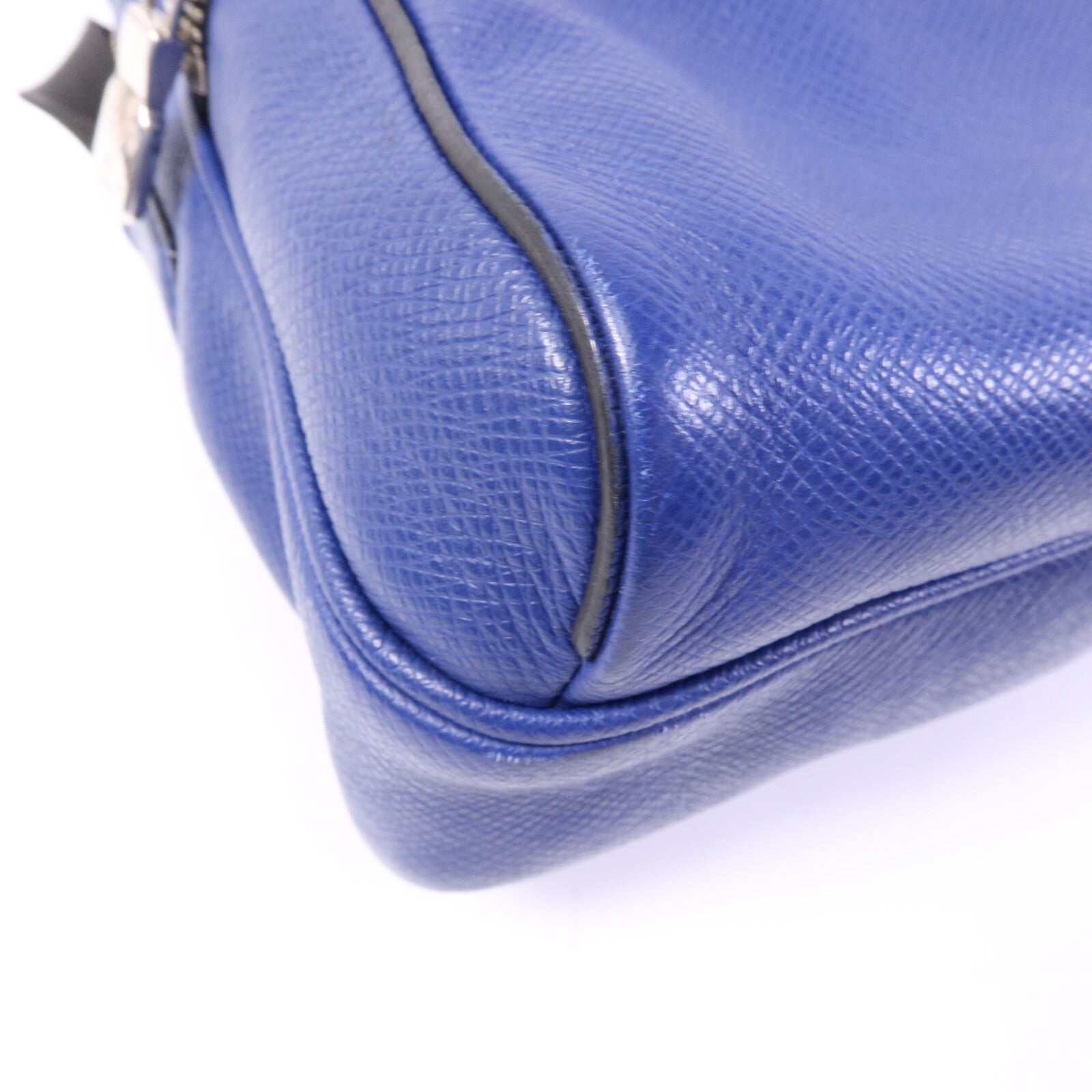 LOUIS VUITTON Taiga/Monogram Outdoor Messenger銀扣肩背袋