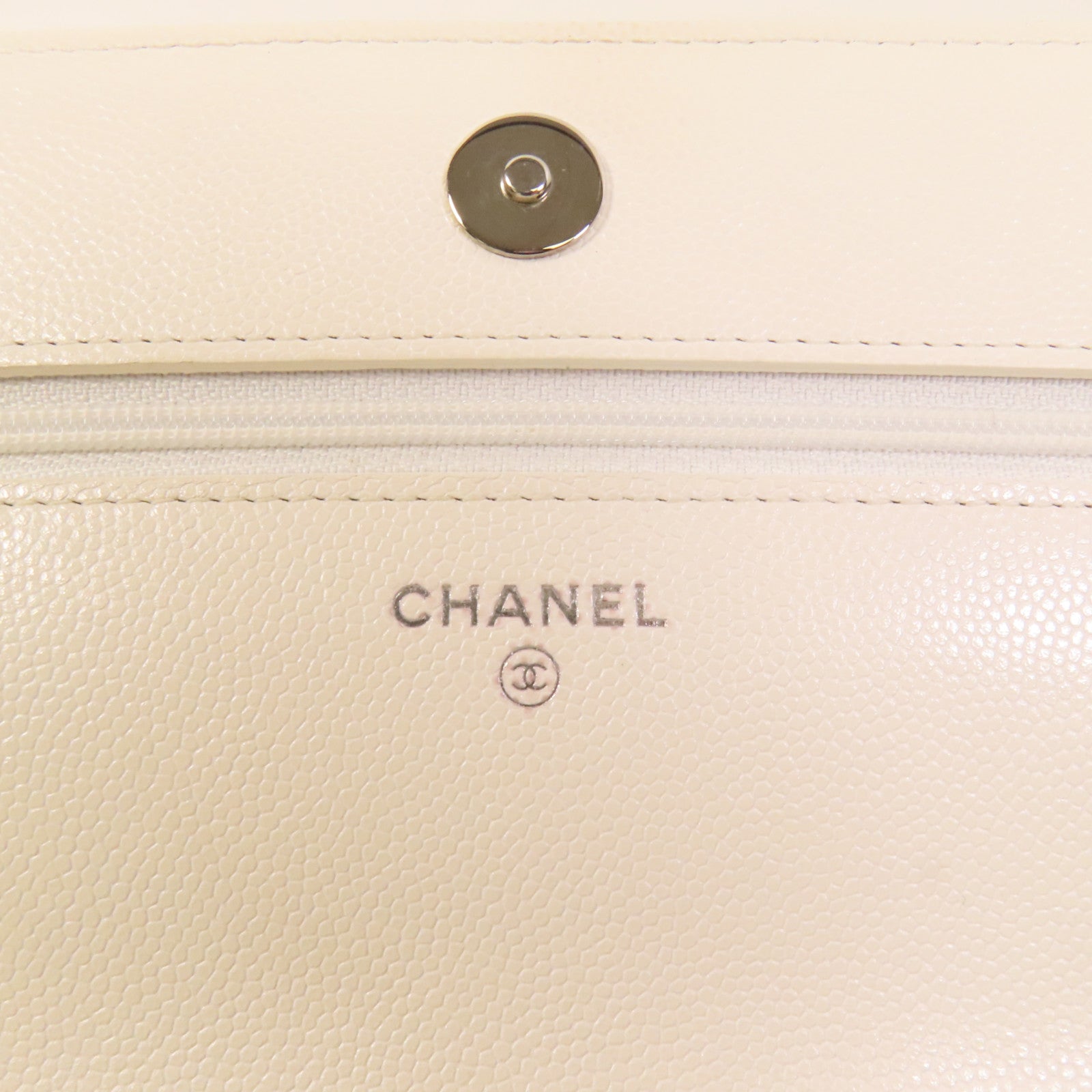 CHANEL 牛皮皮革WOC Wallet On Chain鏈帶肩背袋