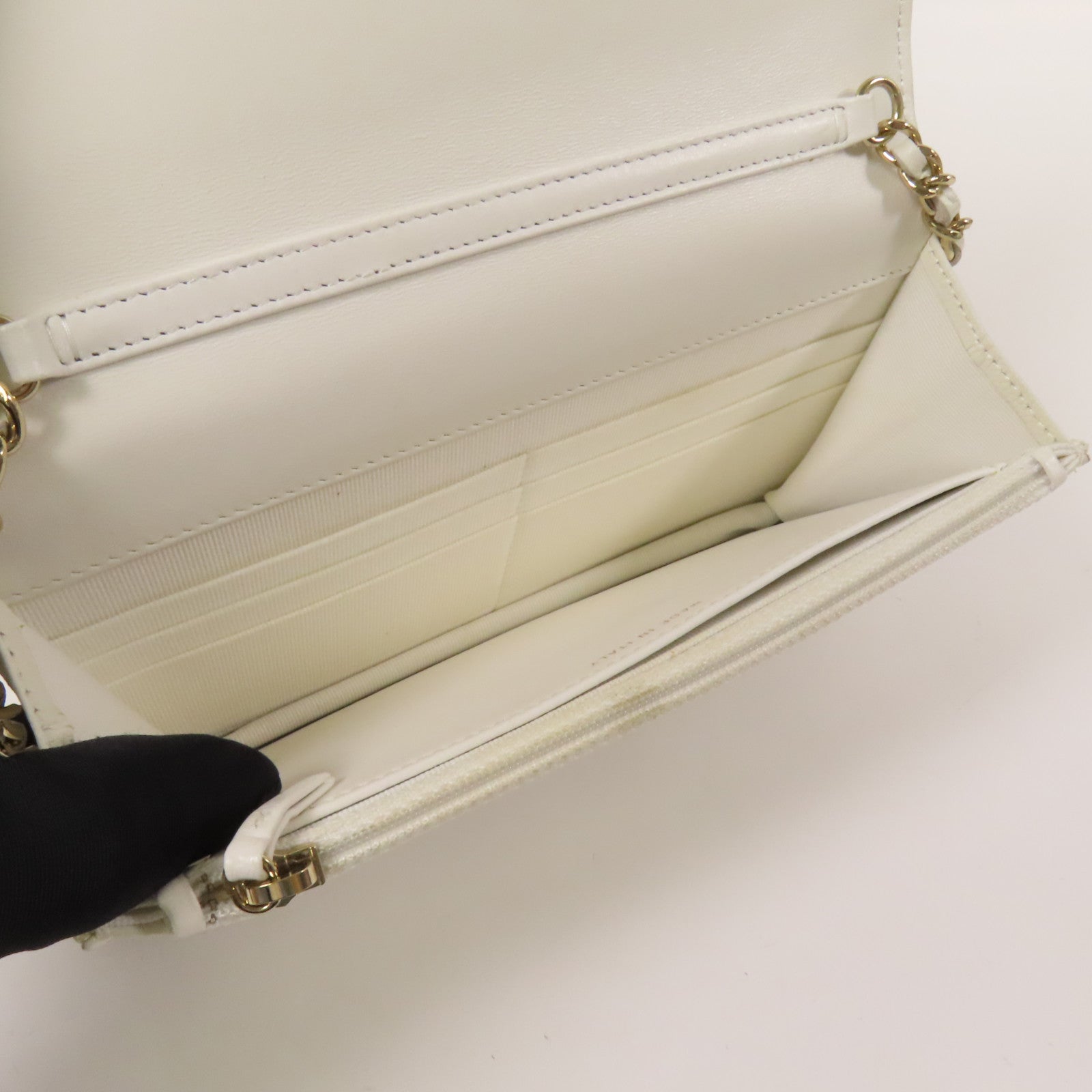CHANEL 【激減優惠】牛皮皮革WOC Wallet On Chain金扣鏈帶肩背袋