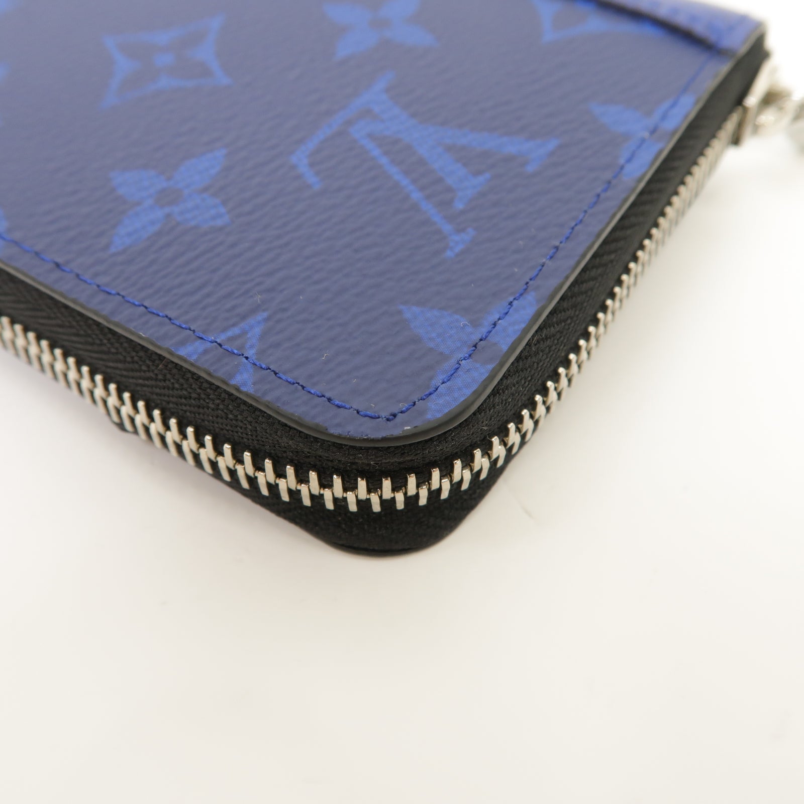 LOUIS VUITTON Taigarama Zippy Wallet Vertical銀扣長錢包藍色