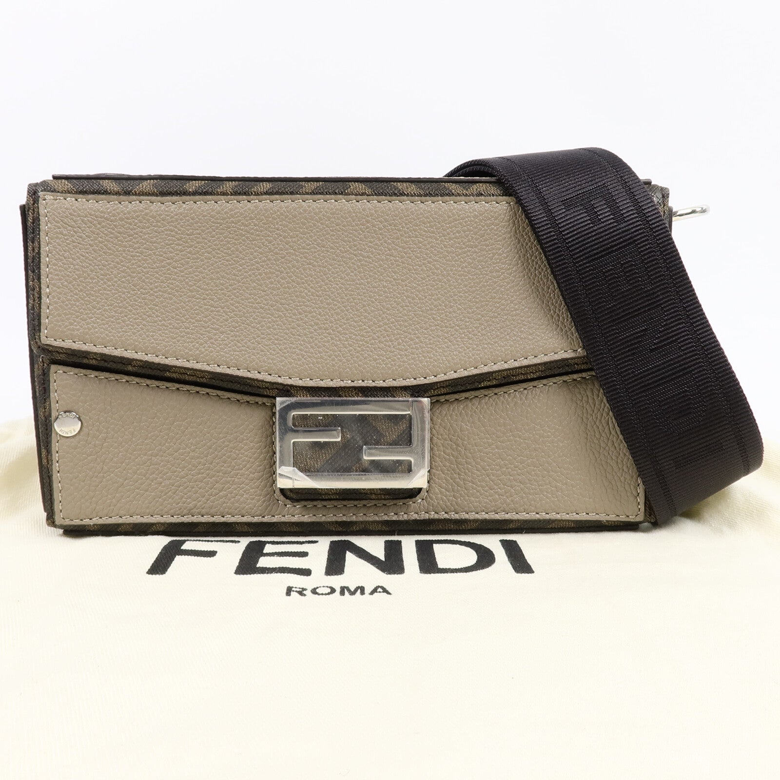 FENDI 牛皮皮革Baguette Soft Trunk手挽肩背兩用袋
