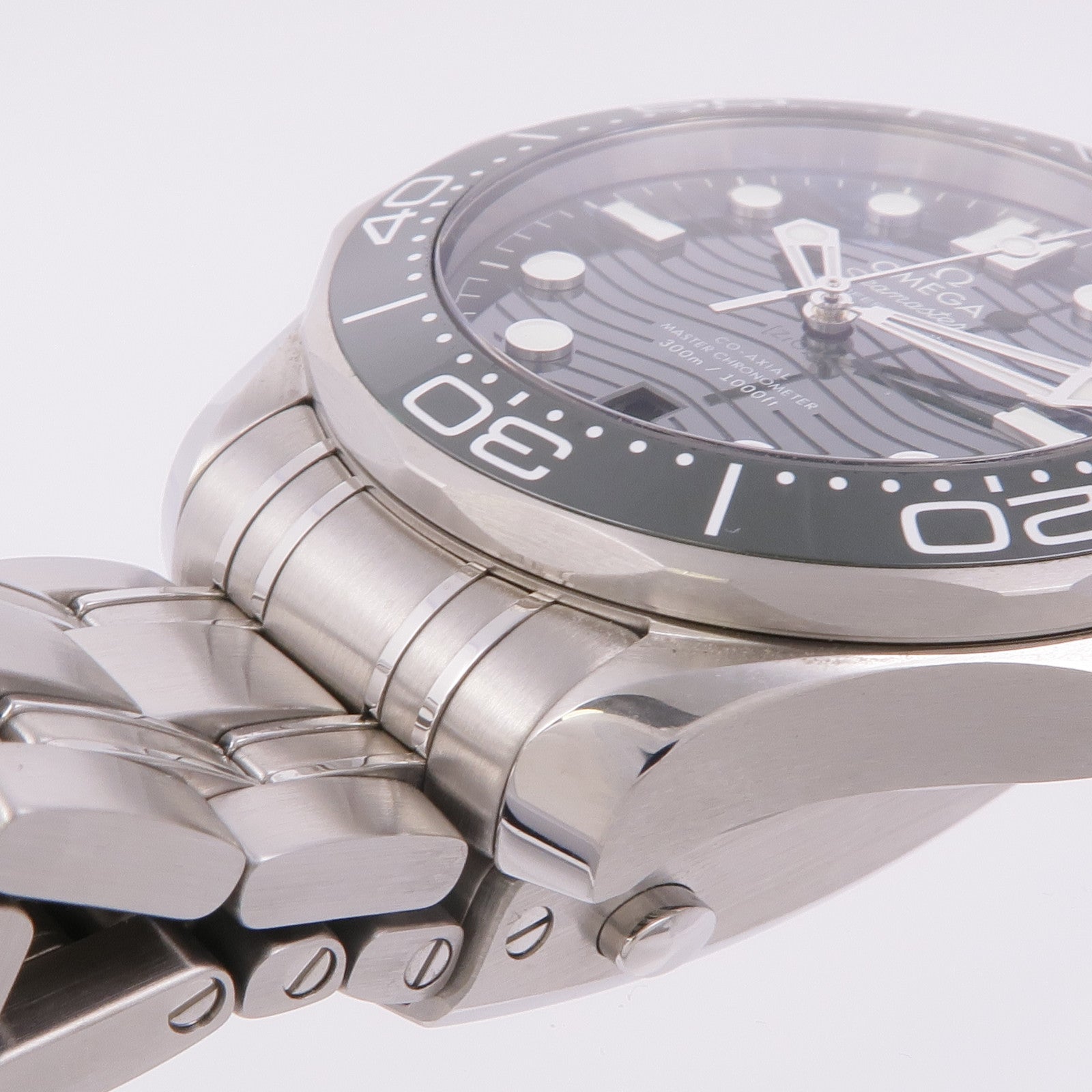 OMEGA Seamaster Diver 300M 210.30.42.20.10.001