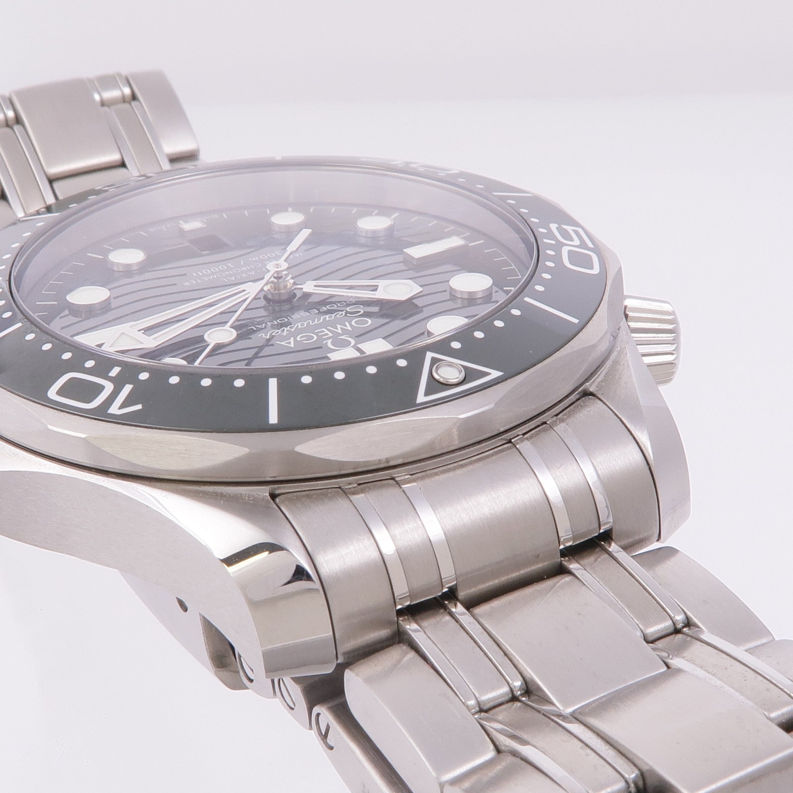 OMEGA Seamaster Diver 300M 210.30.42.20.10.001